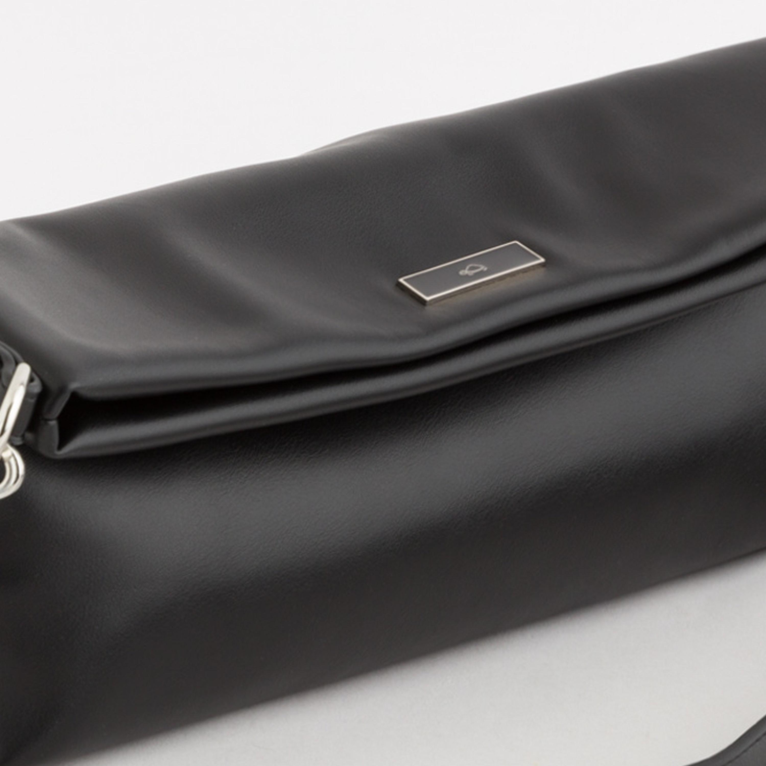 Carpisa Primula Plain Clutch with Magnetic closure and Detachable Strap | 31 X 9 X 20 CM-women-bagsandwallets-handbags-image-5