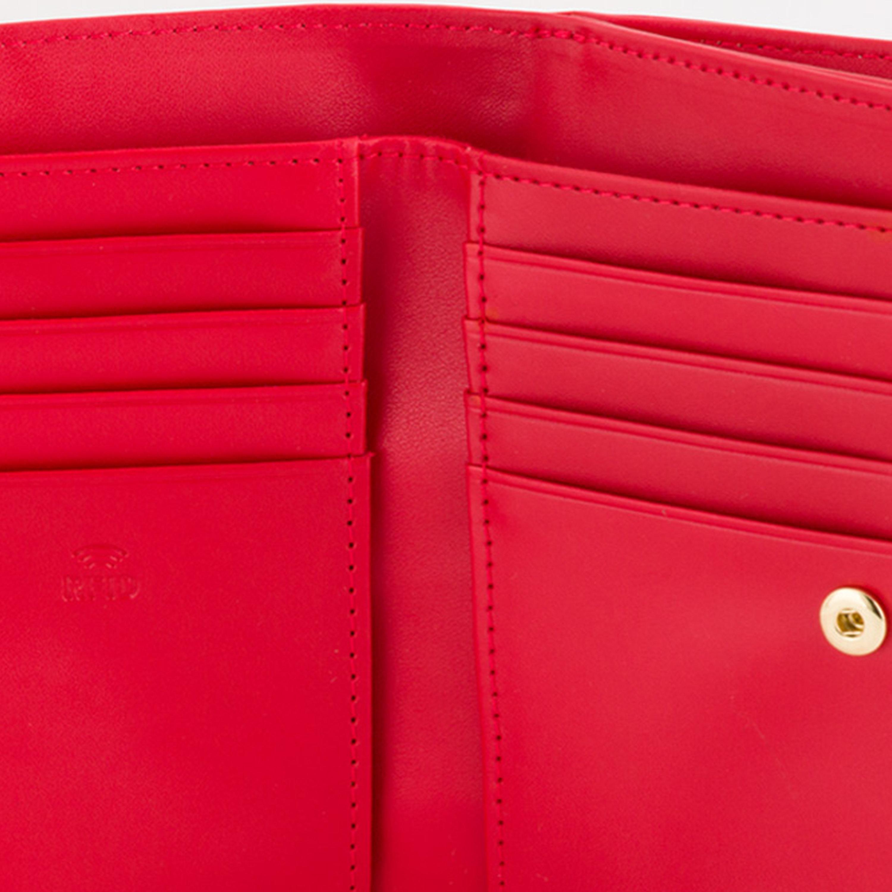 Carpisa Melissa V1 Plain Wallet with Kiss Lock closure | 14.5 X 2 X 9 CM-women-bagsandwallets-wallets-image-3