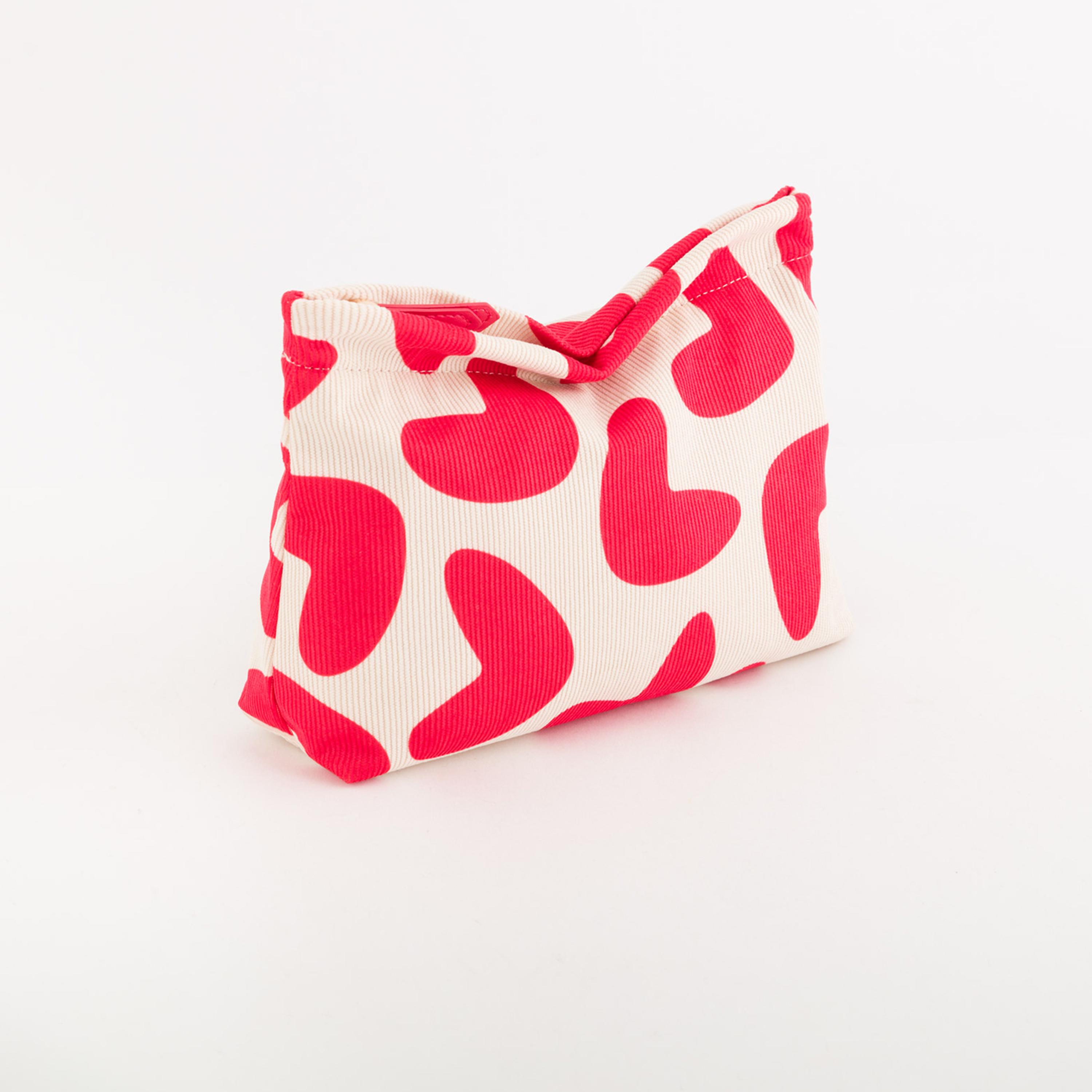 Carpisa Margherita Heart Printed Toiletry Bag with Zipper closure | AND1900144660J01-household-storage-cosmeticorganizing-makeuporganizersandsets-image-1