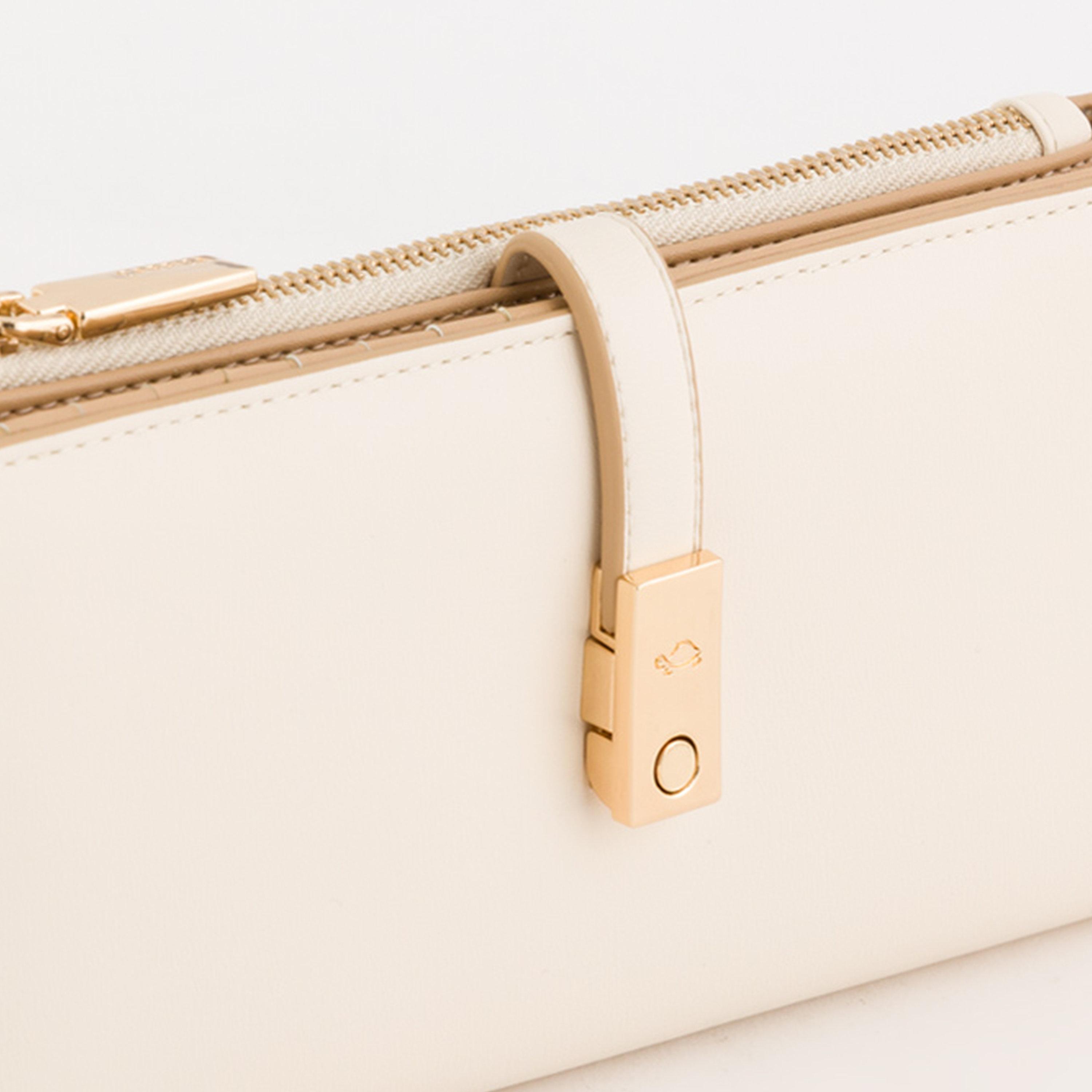 Carpisa Petunia Plain Wallet with Zipper closure | 19 X 1 X 9.5 CM-women-bagsandwallets-wallets-image-4