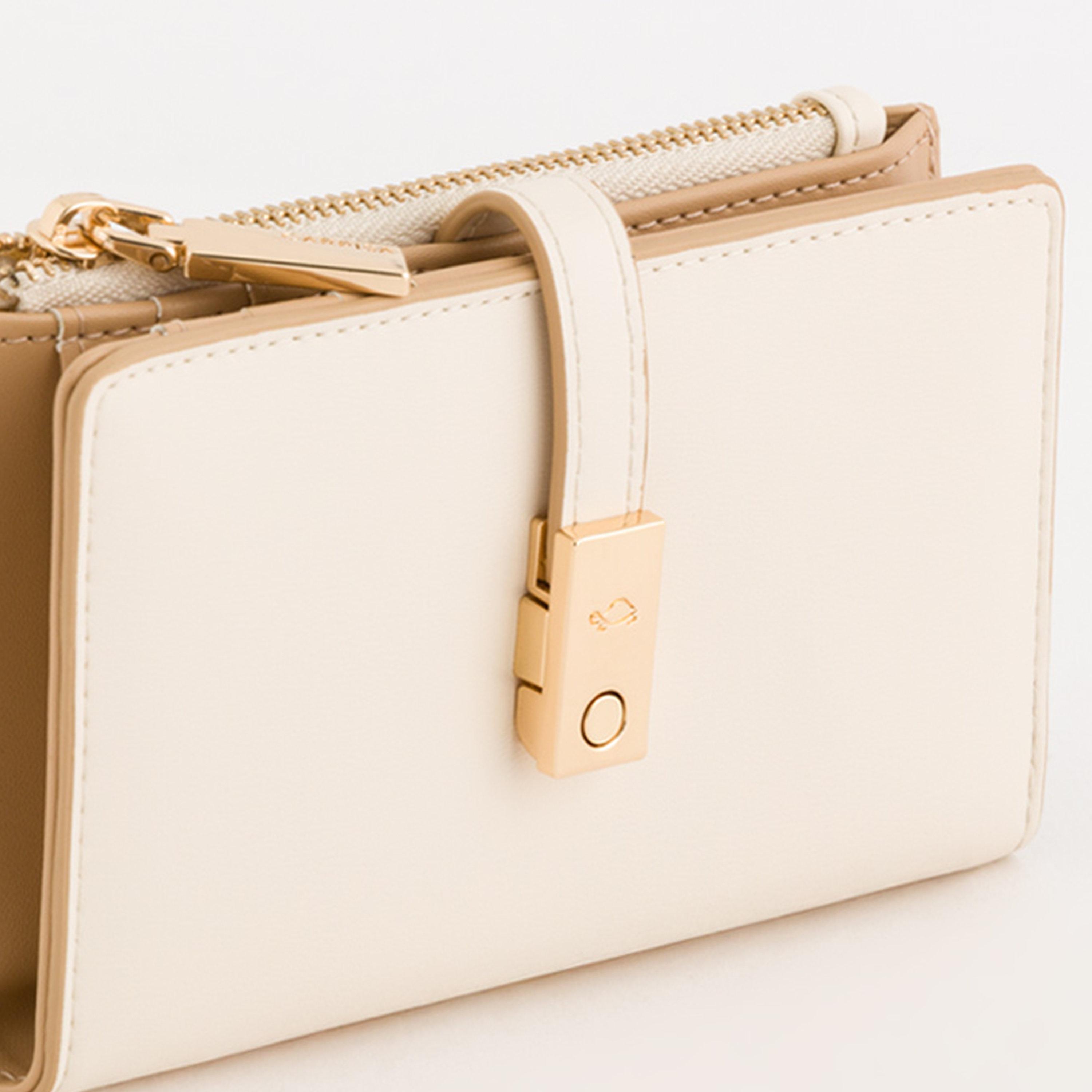Carpisa Petunia Plain Wallet with Zipper closure | 14 X 1 X 9 CM-women-bagsandwallets-wallets-image-4
