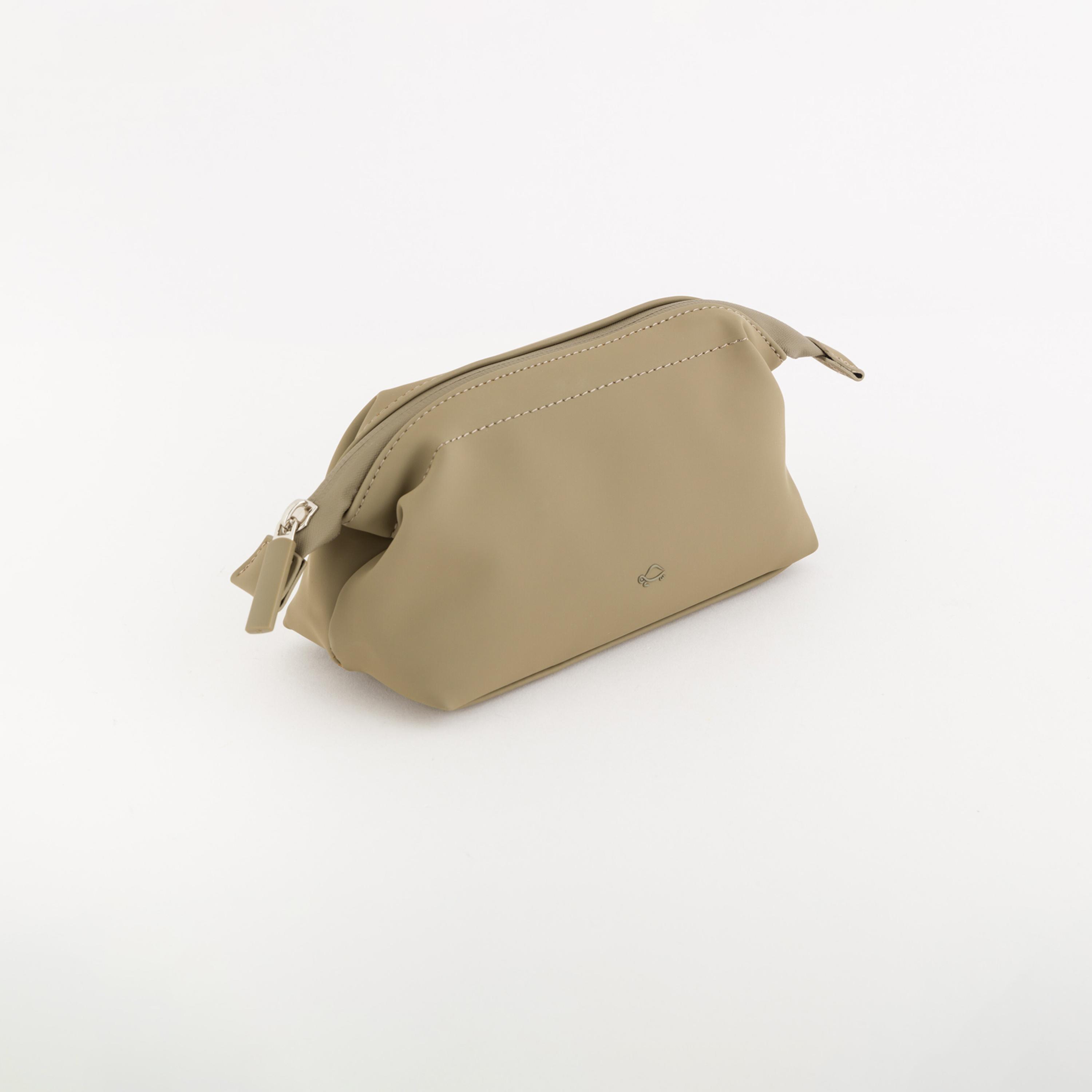 Carpisa Edera Beauty Solid Toiletry Bag with Zipper closure | AND2700344671Q01-household-storage-cosmeticorganizing-makeuporganizersandsets-image-1