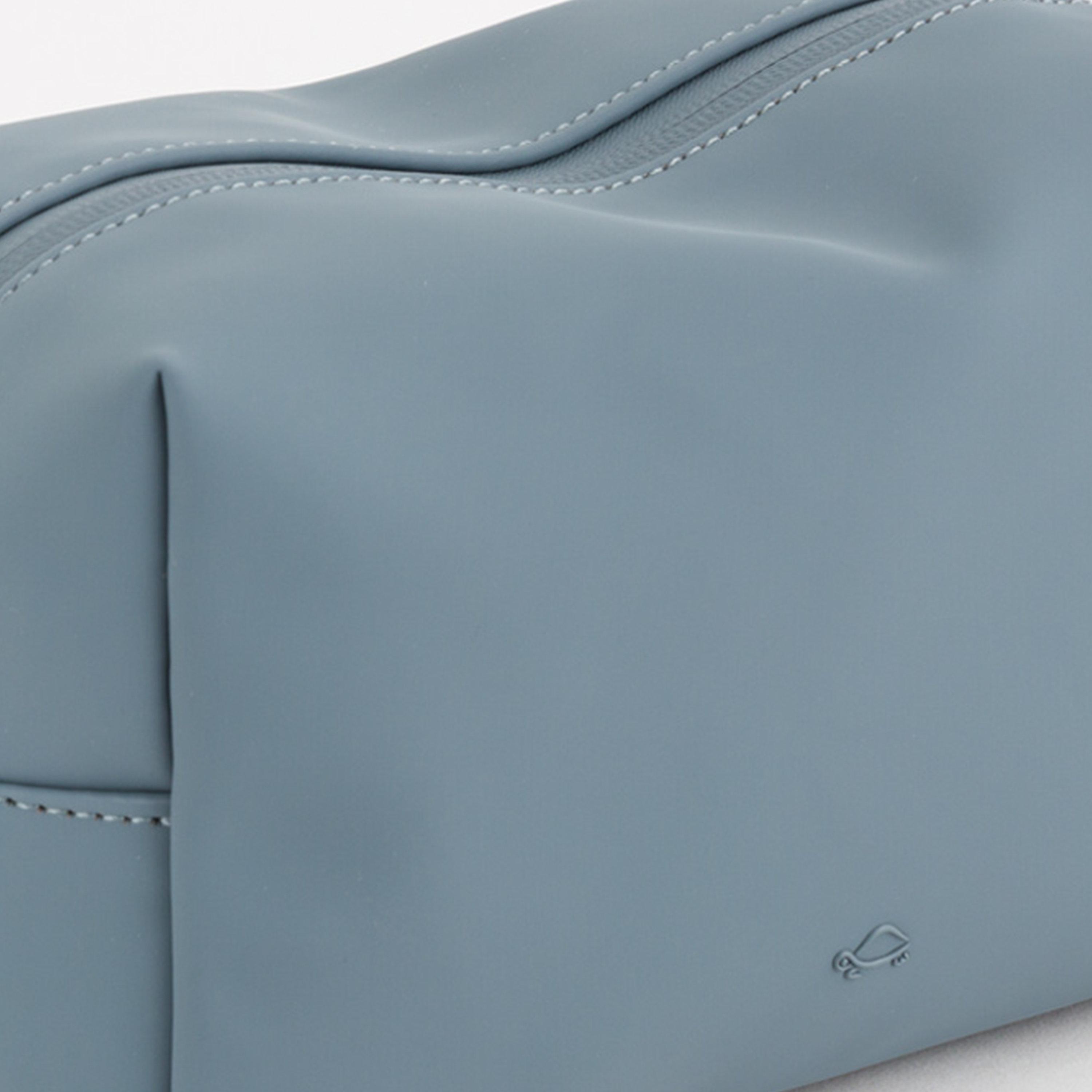 Carpisa Edera Beauty Solid Toiletry Bag with Zipper closure | AND2700144642U01-household-storage-cosmeticorganizing-makeuporganizersandsets-image-4