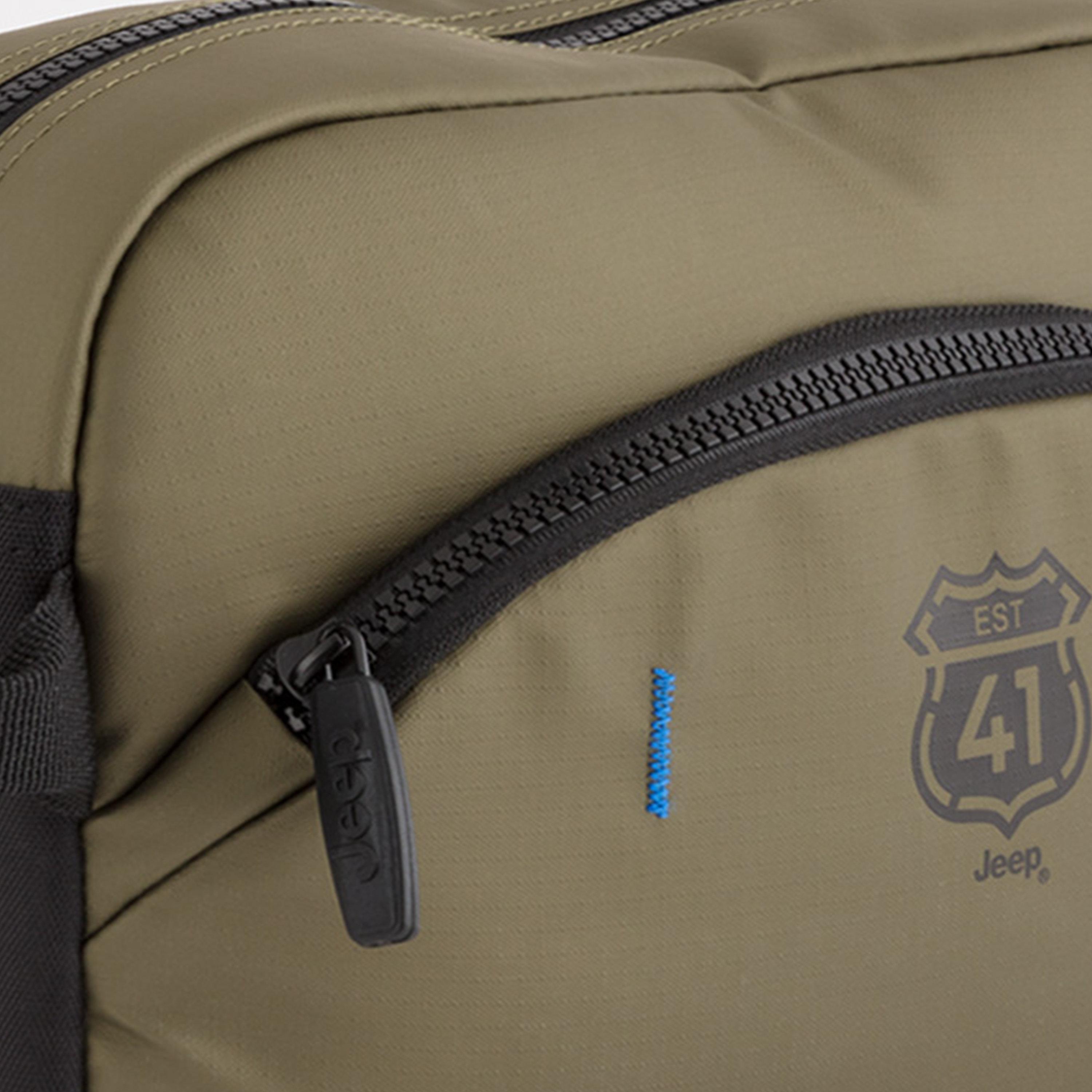 Carpisa Midtown Jeep Solid Toiletry Bag with Zipper closure | ANC8630644530201-household-storage-cosmeticorganizing-makeuporganizersandsets-image-4