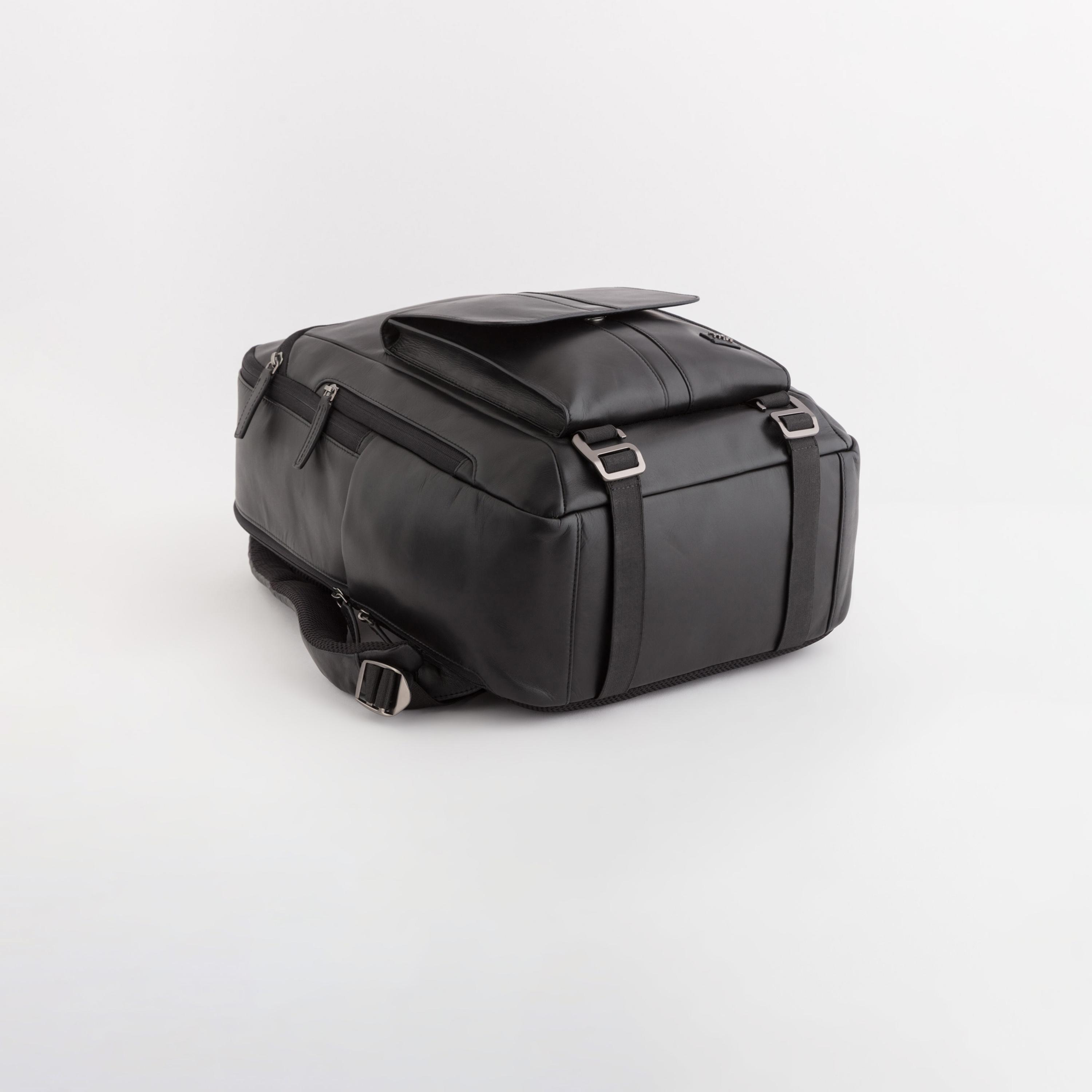 Carpisa | 17 Inches Backpack, Leather, Adjustable Strap | BPD0000154500101-travel-luggagesandbags-backpacks-image-5