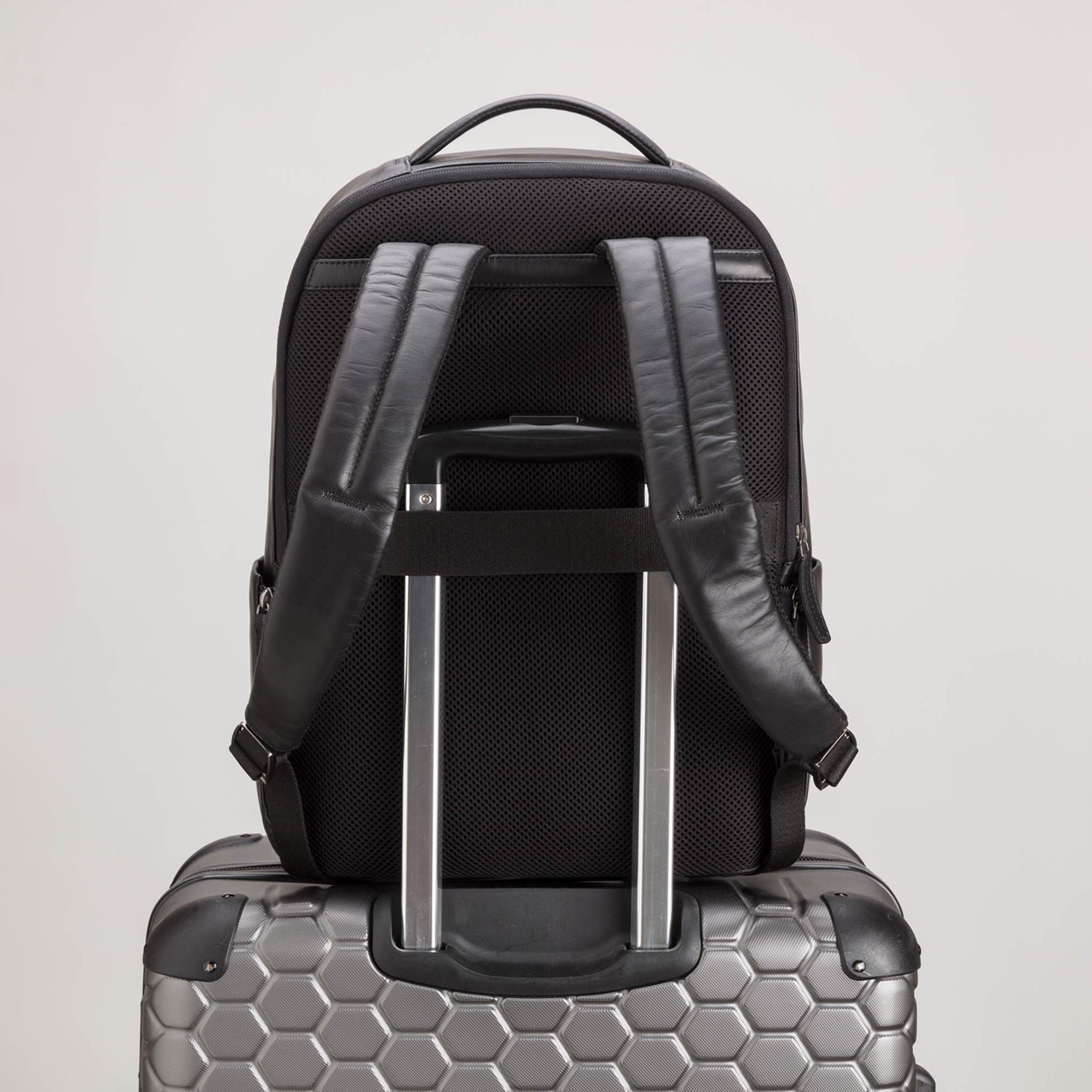 Carpisa | 17 Inches Backpack, Leather, Adjustable Strap | BPD0000154500101-travel-luggagesandbags-backpacks-image-6