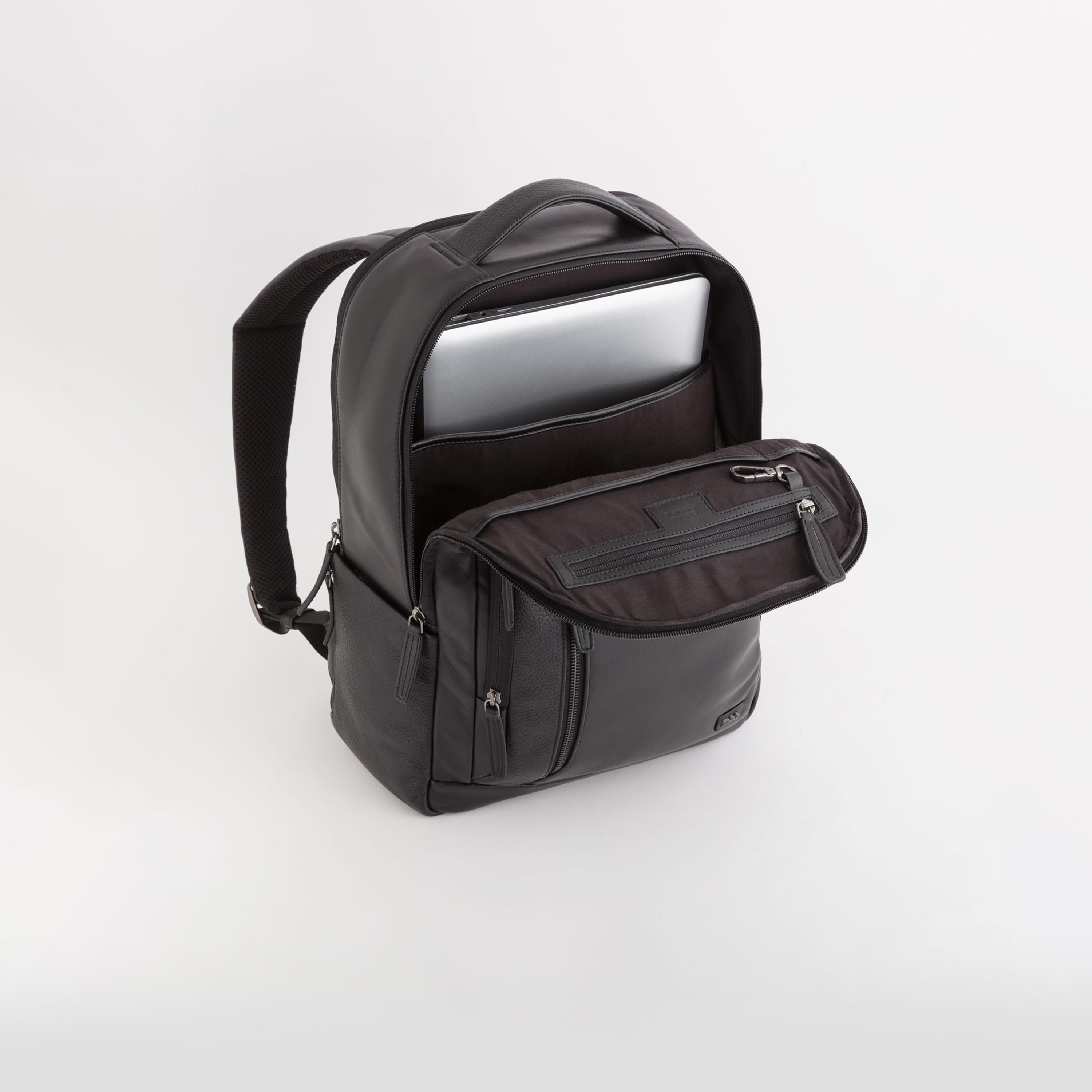 Carpisa | 17 Inches Backpack, Leather, Adjustable Strap | BPD0010154500101-travel-luggagesandbags-backpacks-image-3