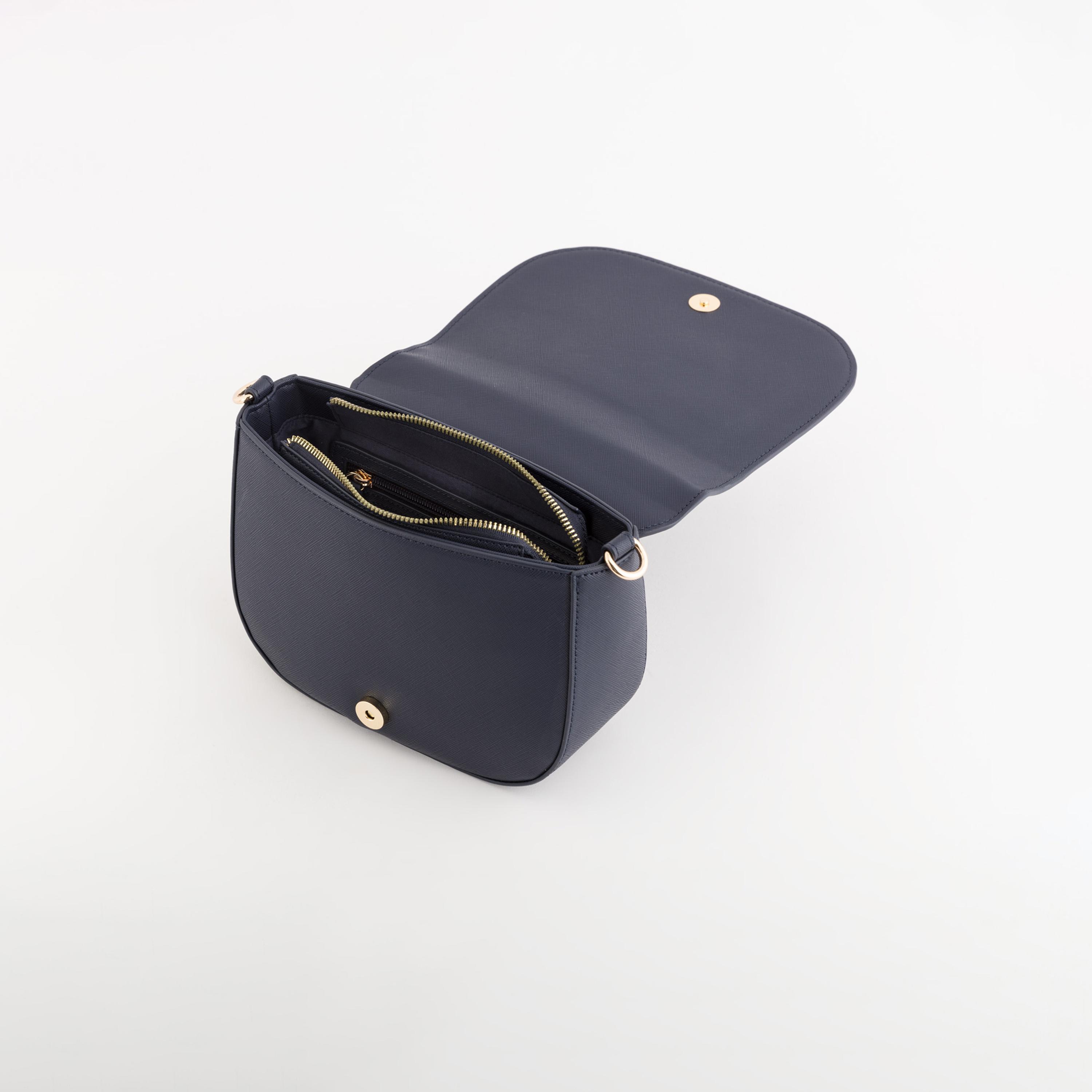 كاربيسا - شنطة لوتو في2 كروس مزخرفة بغطاء قلاب وحزام قابل للإزالة | 22 × 7 × 15 سم-women-bagsandwallets-handbags-image-4