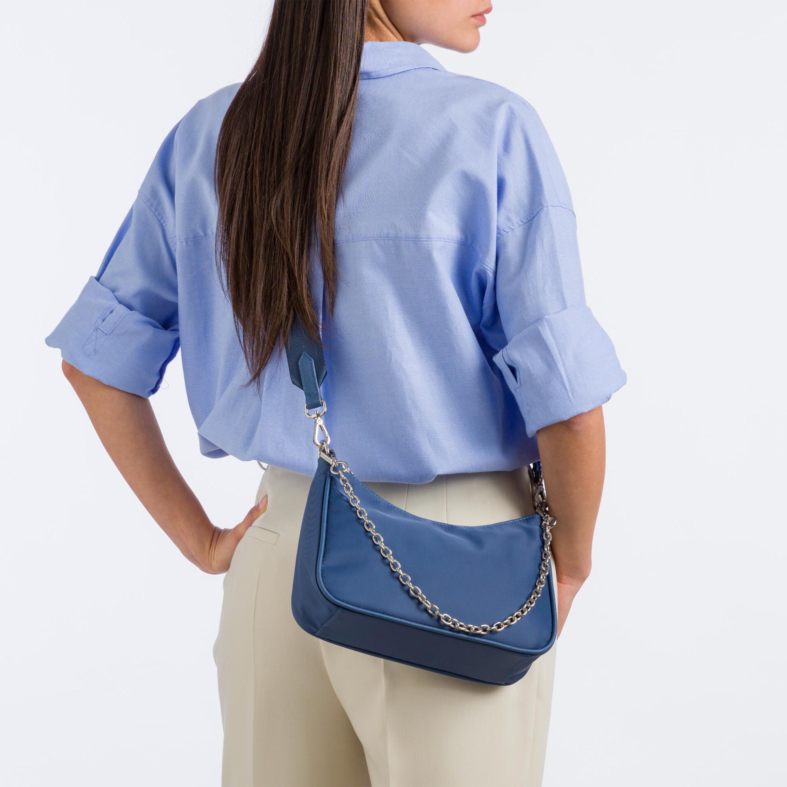 كاربيسا - شنطة خصر تريفيس سادة بسحاب إغلاق وحزام قابل للتعديل | 25 × 8 × 18 سم-women-bagsandwallets-handbags-image-4