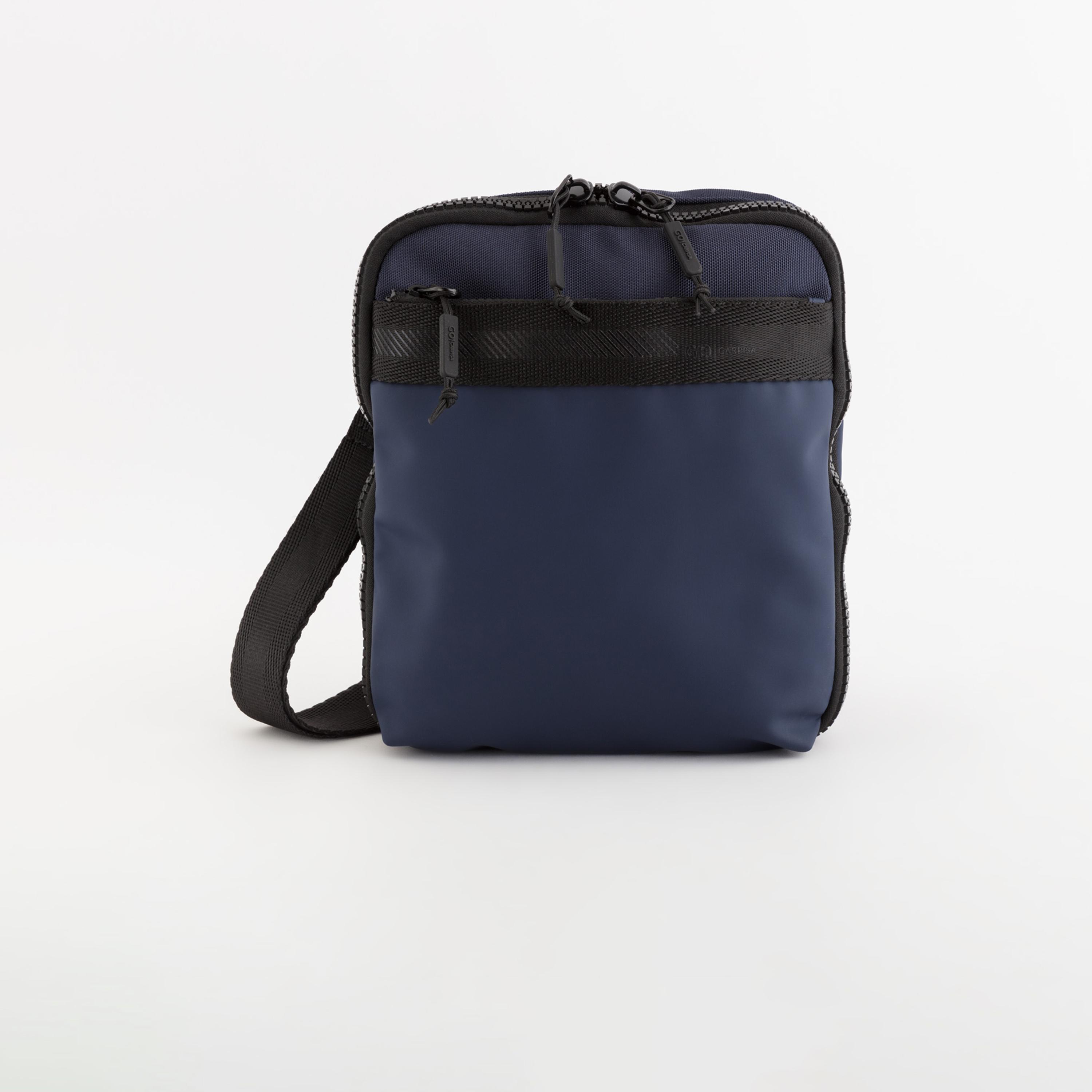 Carpisa Maverick GO Plain Shoulder Bag with Zipper closure and Adjustable Strap | 24 X 5 X 20 CM-men-bags-image-1