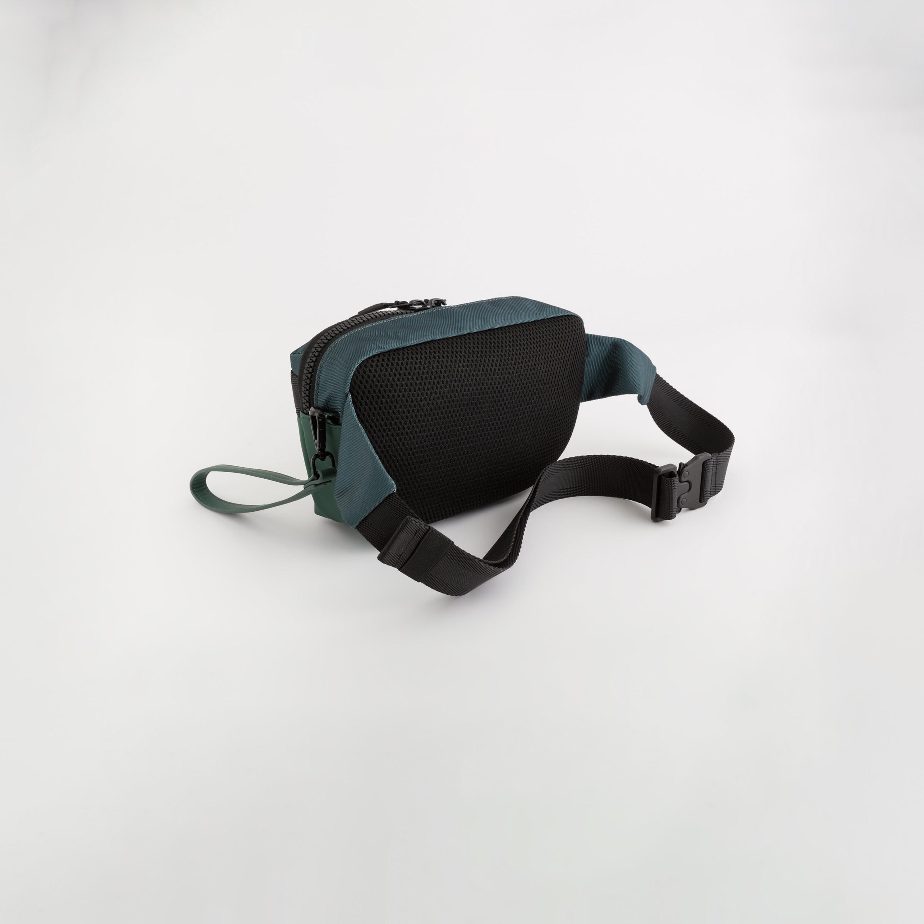 Carpisa Maverick GO Color Block Waist Bag with Zipper closure and Adjustable Strap | 26 X 6 X 16 CM-men-bags-image-4