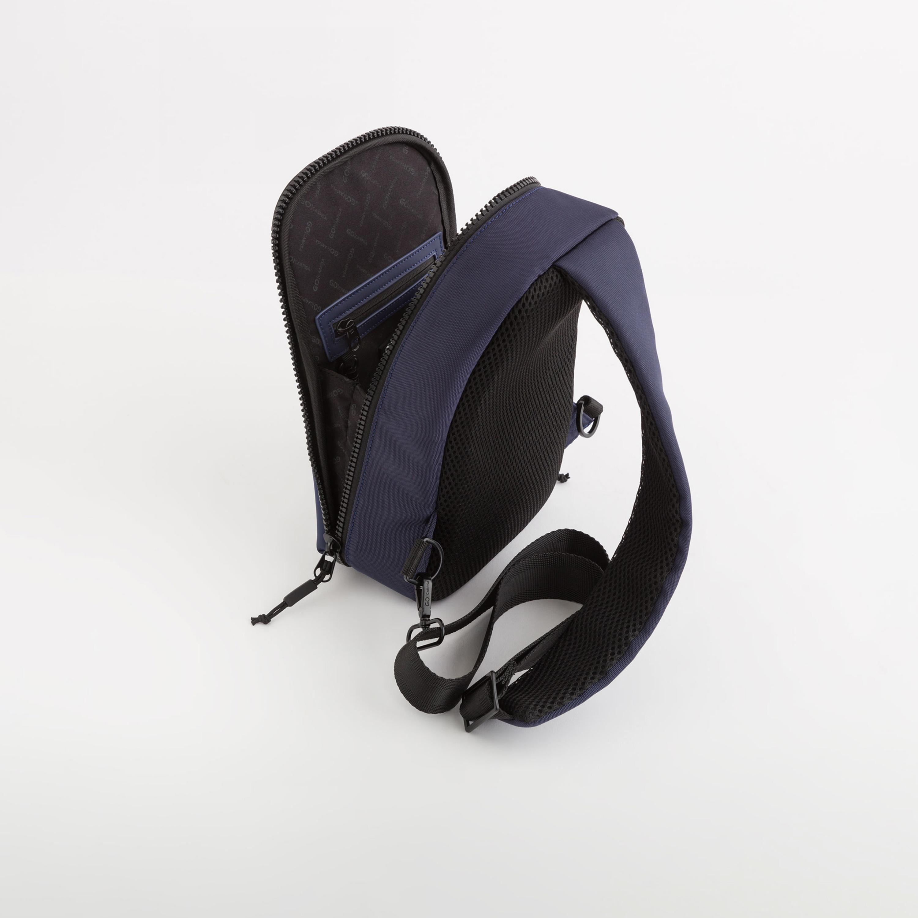 Carpisa Maverick GO Plain Shoulder Bag with Zipper closure and Adjustable Strap | 30 X 8 X 18 CM-men-bags-image-3