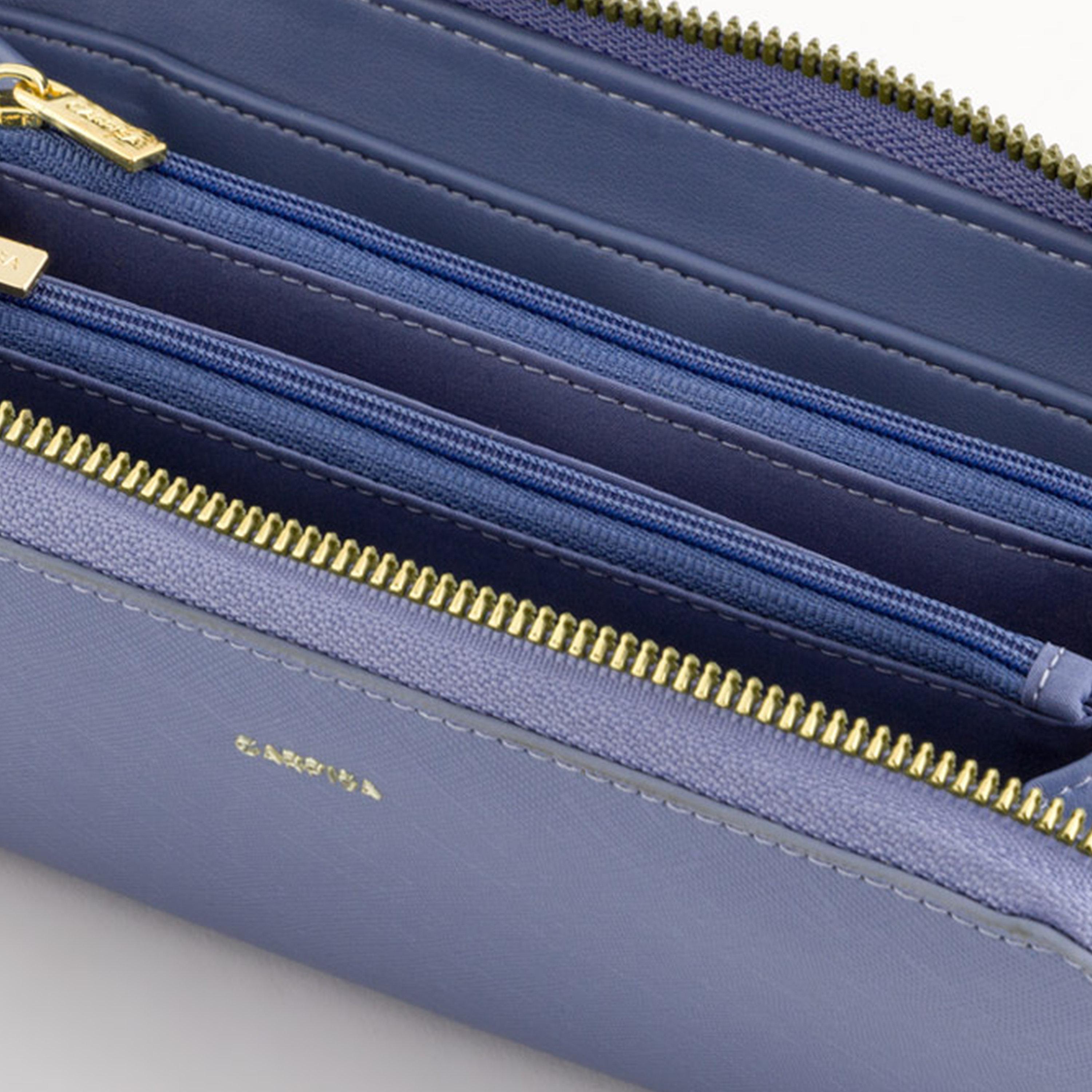 Carpisa Loto V2 Textured Wallet with Zipper closure | 19 X 2 X 10 CM-women-bagsandwallets-wallets-image-3