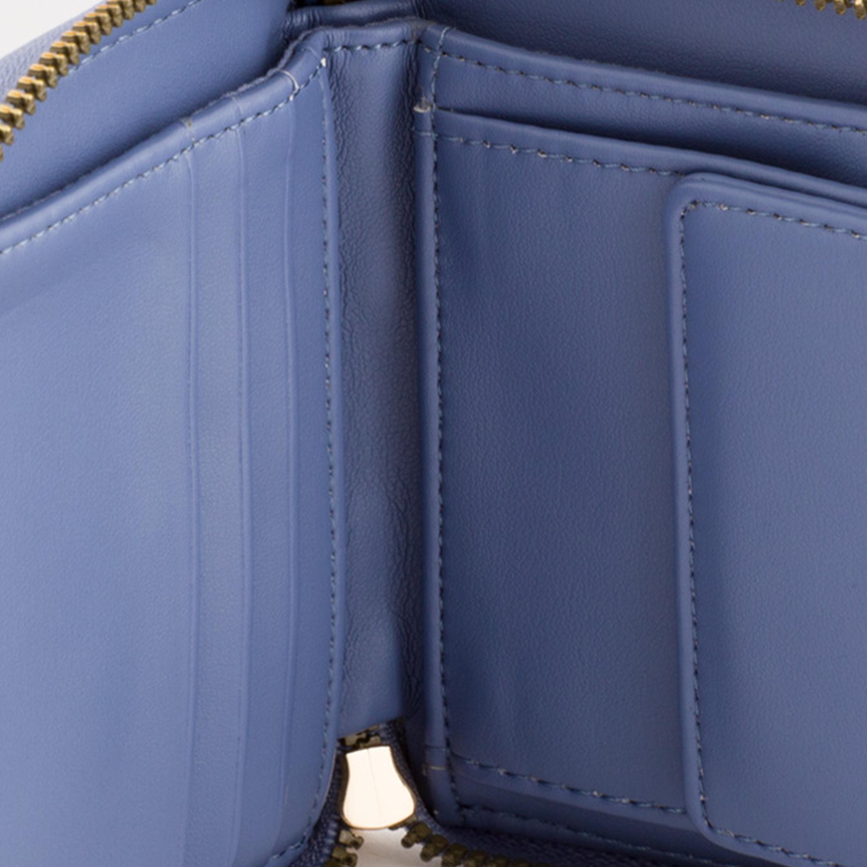 Carpisa Loto V2 Textured Wallet with Zipper closure | 11 X 2 X 9 CM-women-bagsandwallets-wallets-image-3