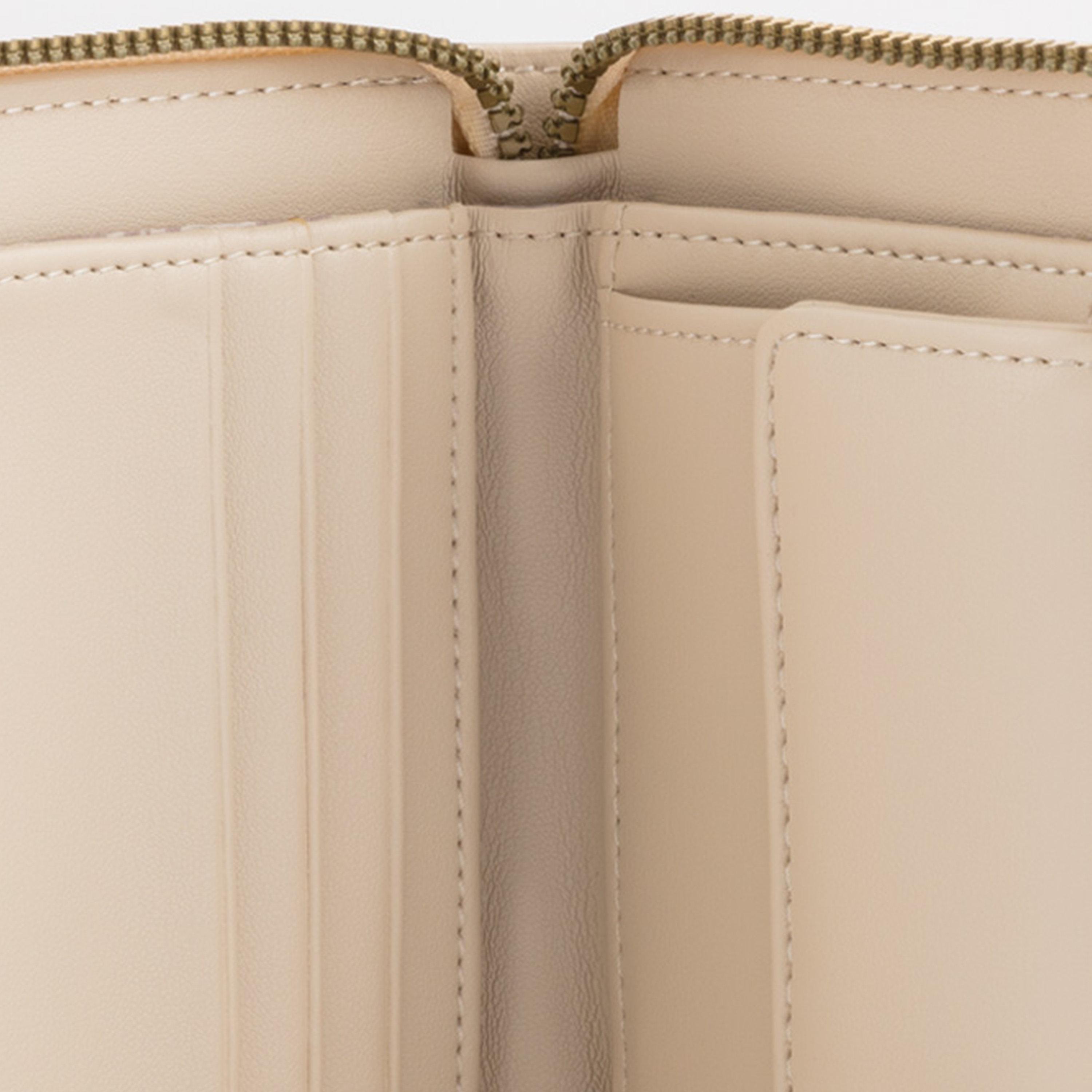 Carpisa Loto V2 Textured Wallet with Zipper closure | 11 X 2 X 9 CM-women-bagsandwallets-wallets-image-3