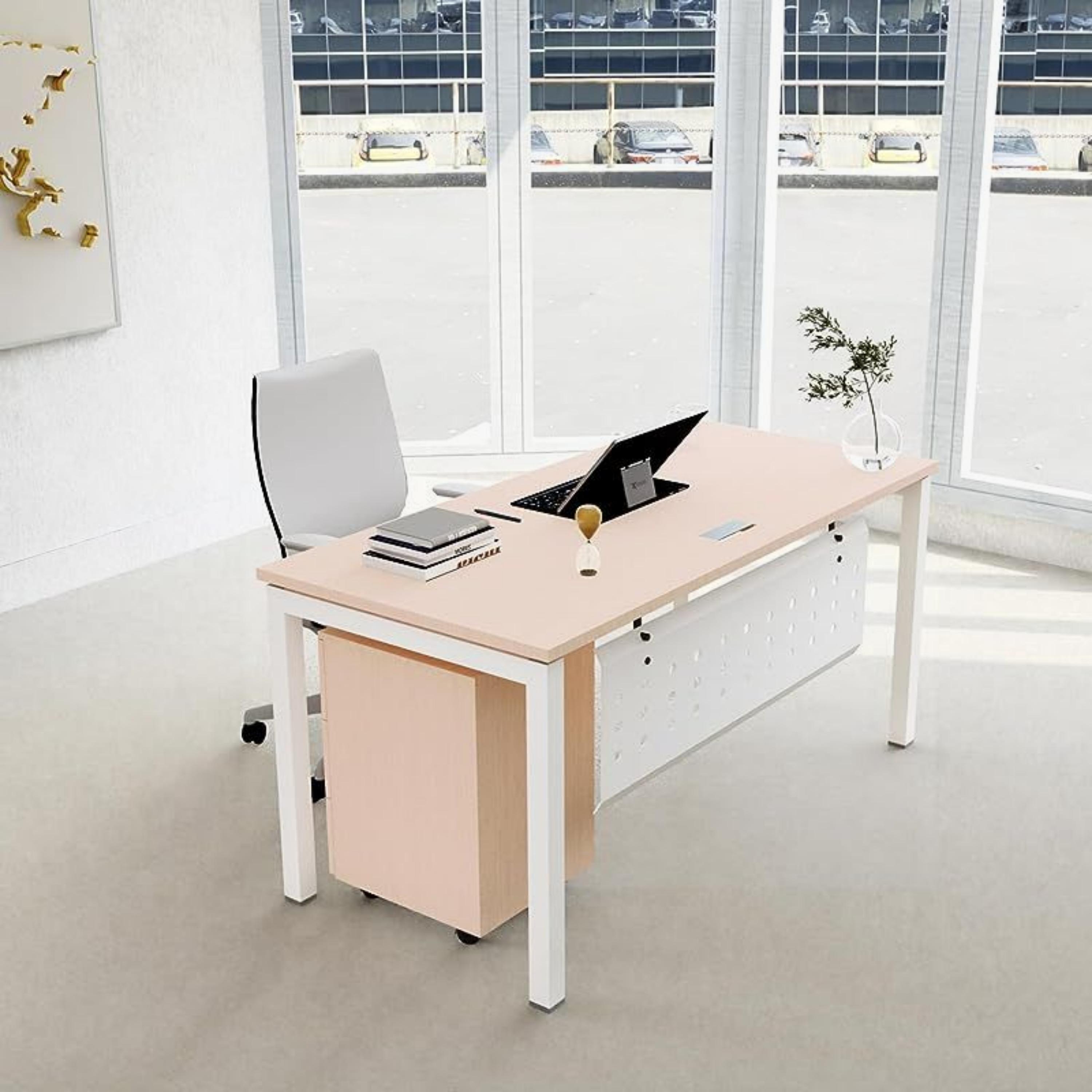 Mahmayi Figura 72-18 Executive Desk