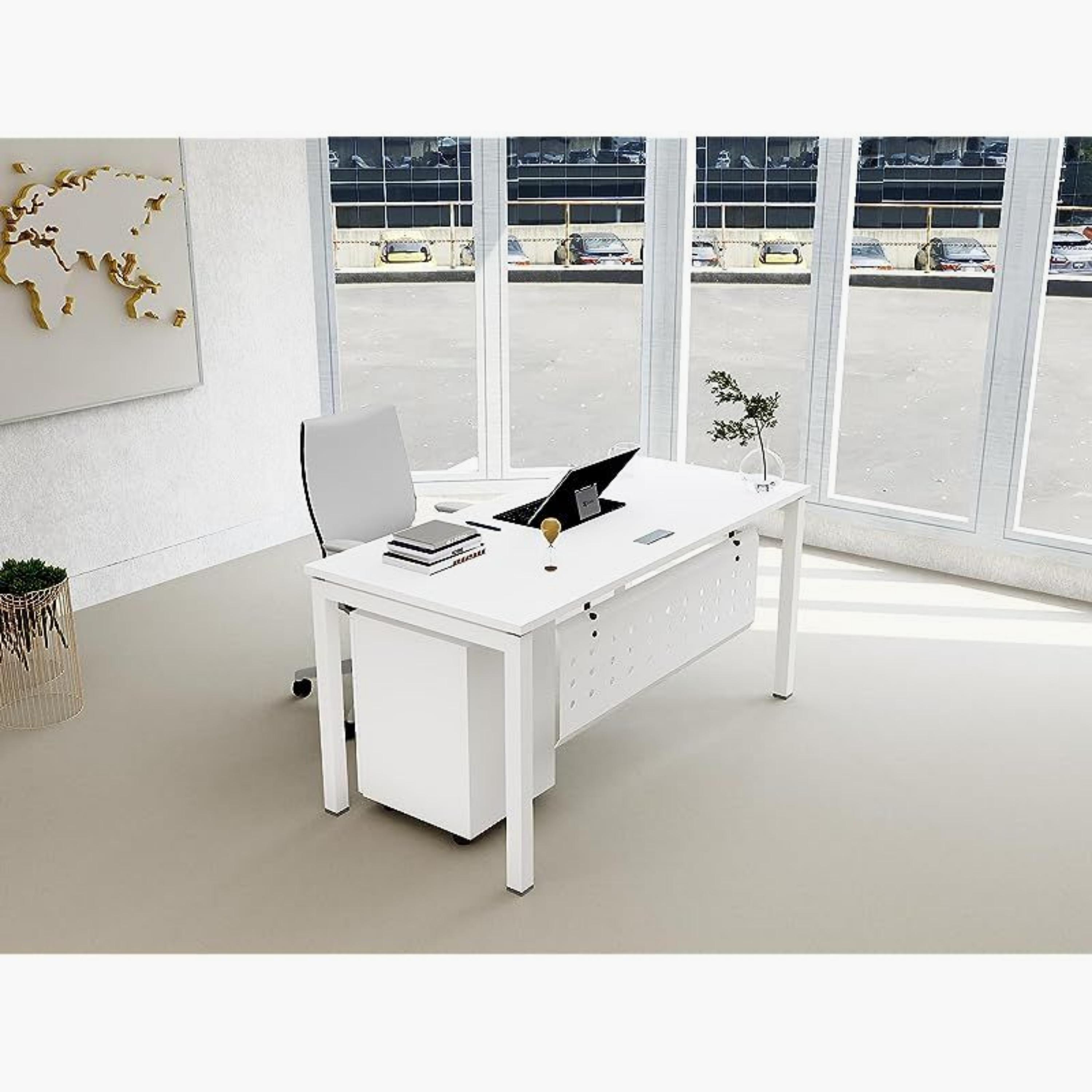 Mahmayi Figura 72-12 Executive Desk