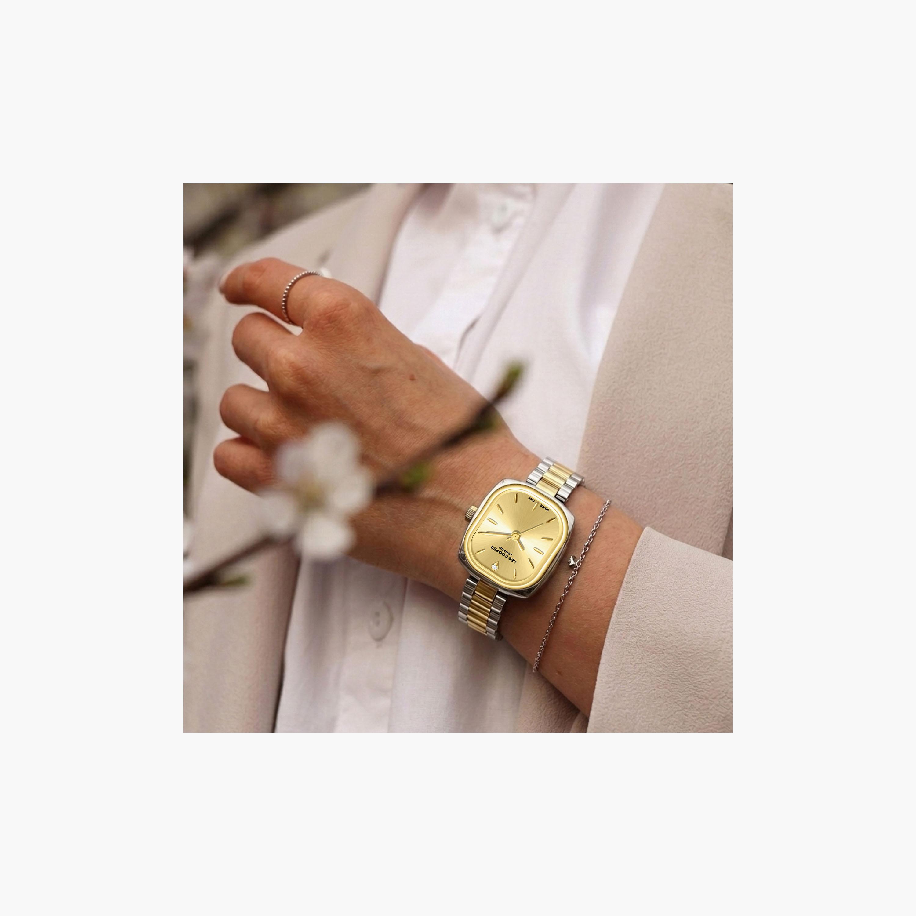 Lee Cooper Women's 32 MM Analog Gold Dial Metal Strap | LC08347-210-women-watchesandjewellery-watches-image-7