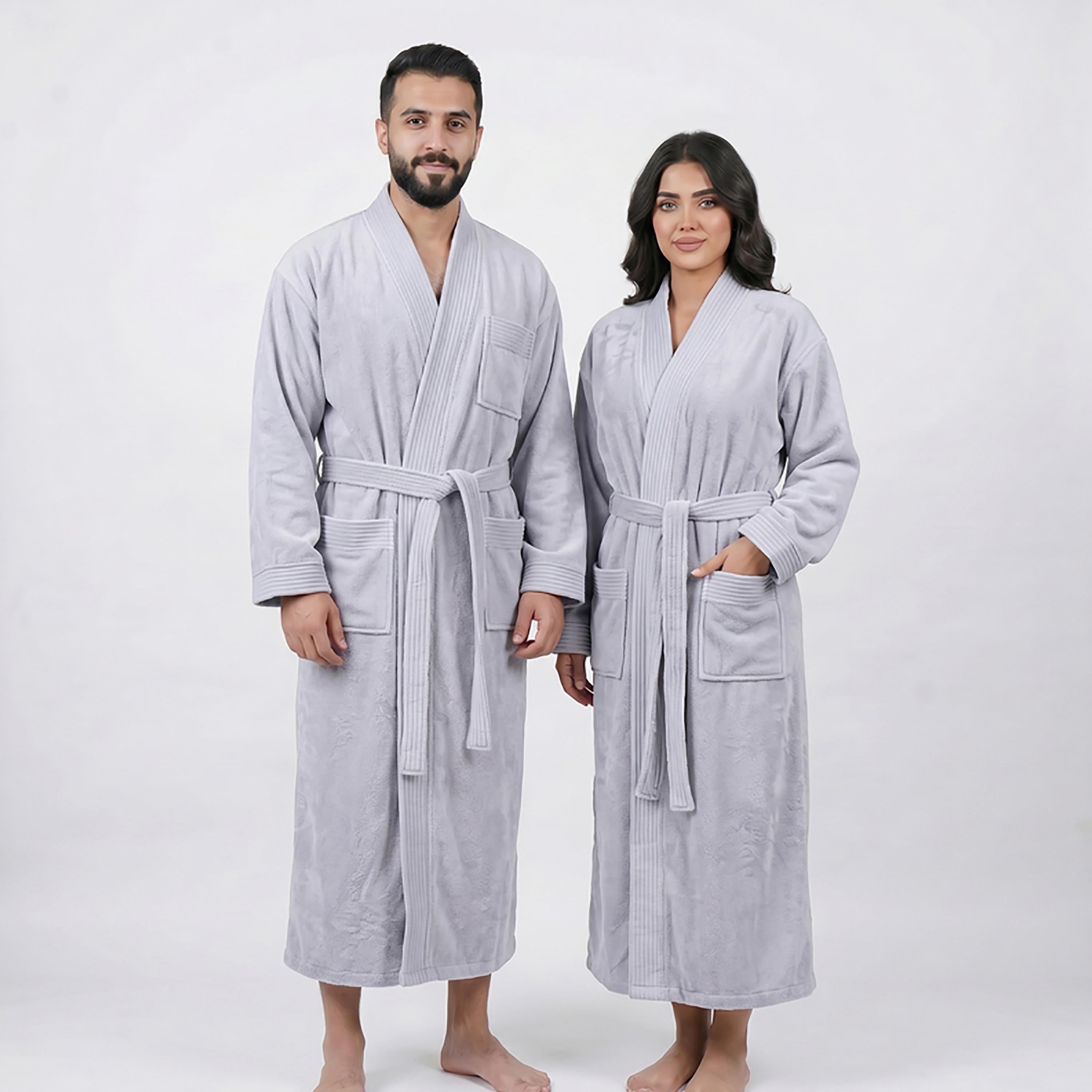 برنس استحمام ناعم سادة من مجموعة مايكروفايبر كومفورت (فائق الامتصاص) من دونيتيلا - مقاس كبير جداً-household-bathandlaundry-bathlinen-bathrobesandslippers-bathrobes-image-2