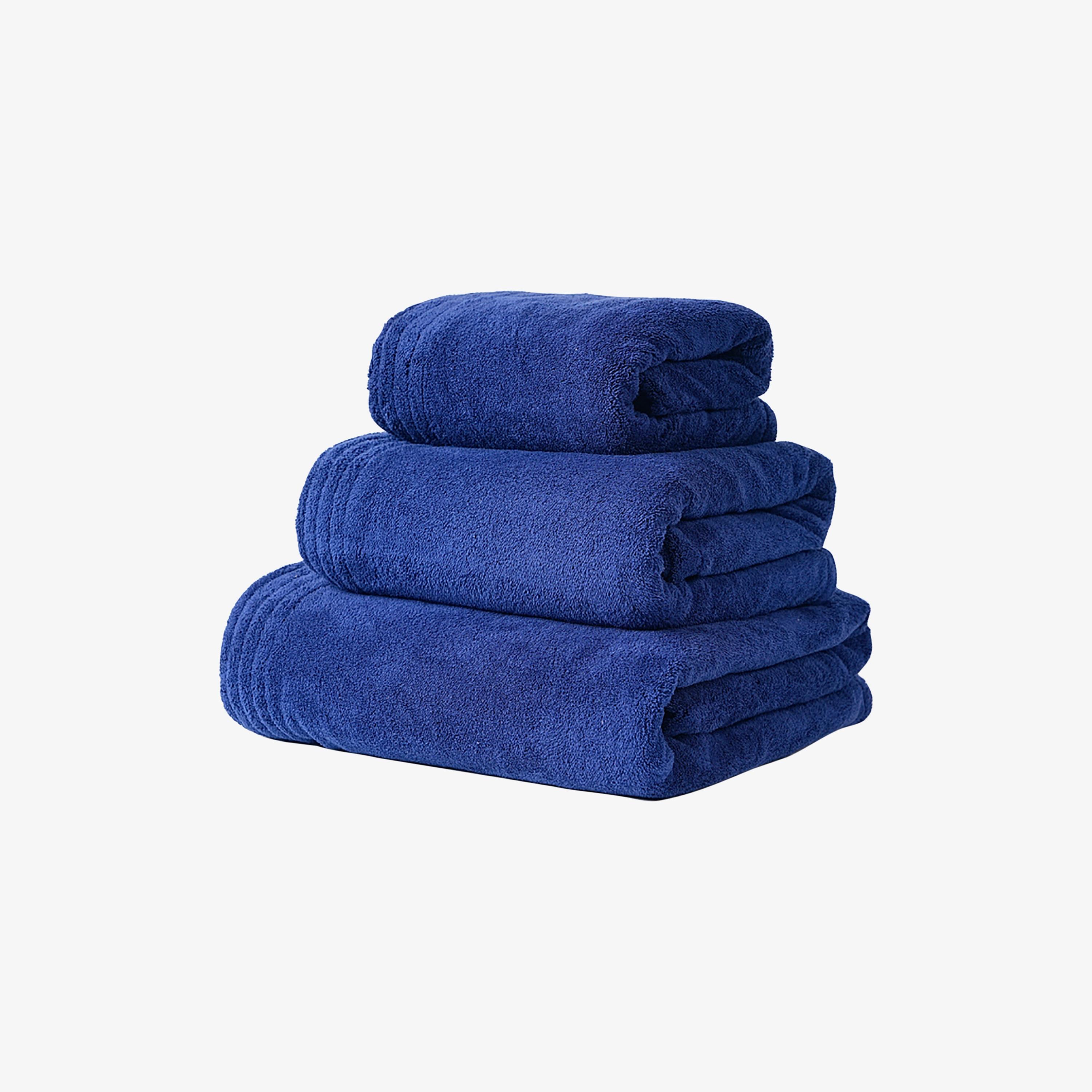 طقم مناشف ناعمة سادة من مجموعة مايكروفايبر كومفورت (فائقة الامتصاص) من دونيتيلا-household-bathandlaundry-bathlinen-towels-image-4