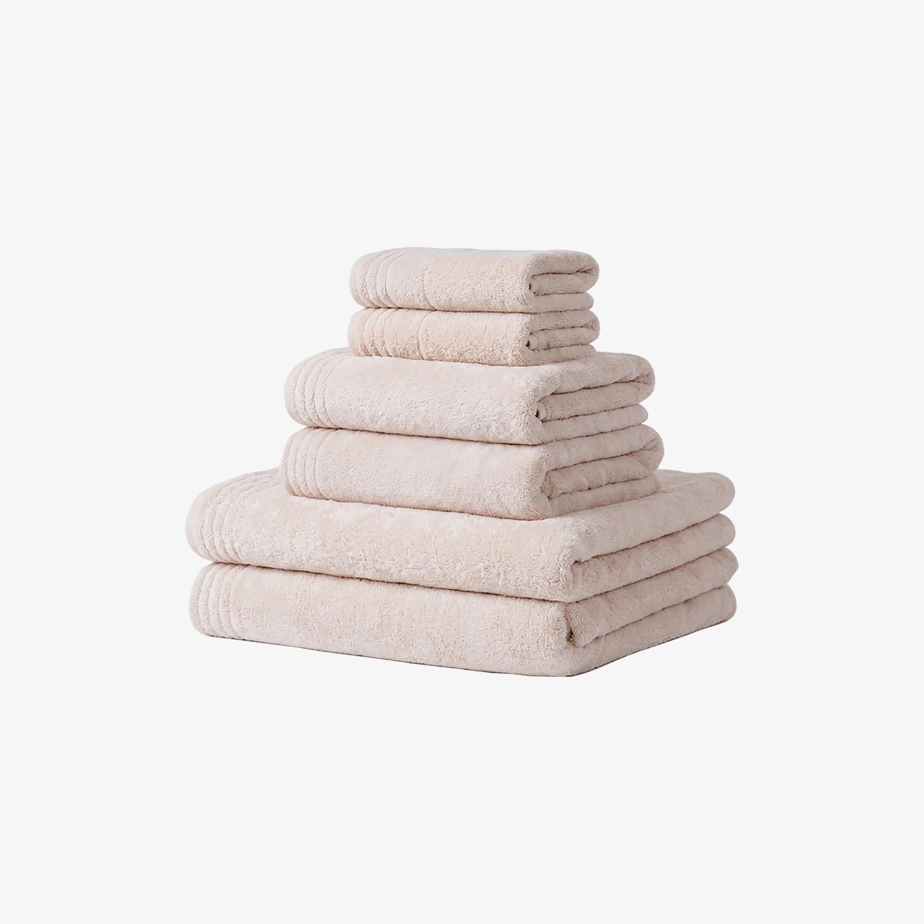 طقم مناشف ناعمة سادة من مجموعة مايكروفايبر كومفورت (فائقة الامتصاص) من دونيتيلا-household-bathandlaundry-bathlinen-towels-image-1