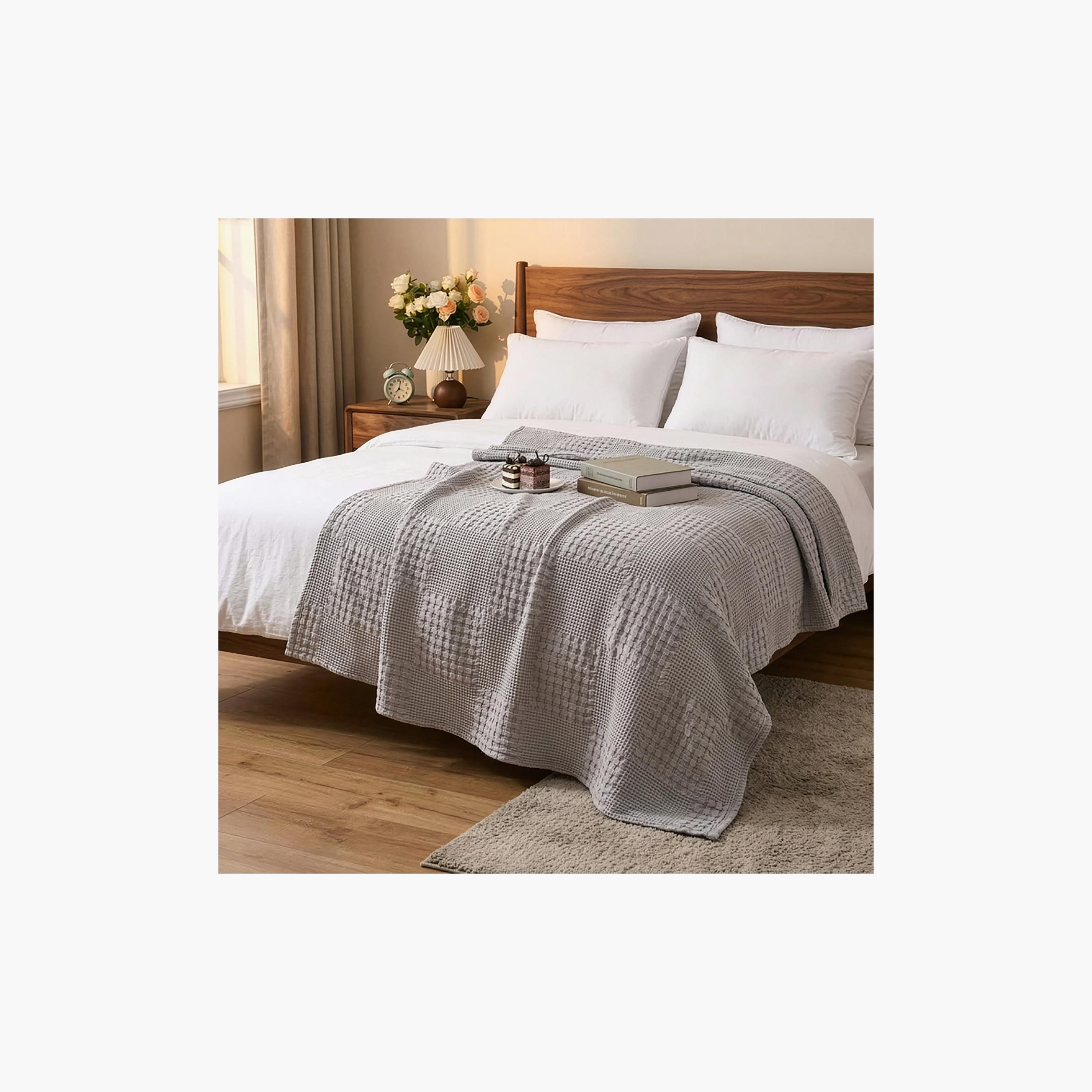 Donetella Waffle Hypoallergenic Breathable Blanket - 140X200 Cm-household-cushionsandthrows-throwsandblankets-blankets-image-3