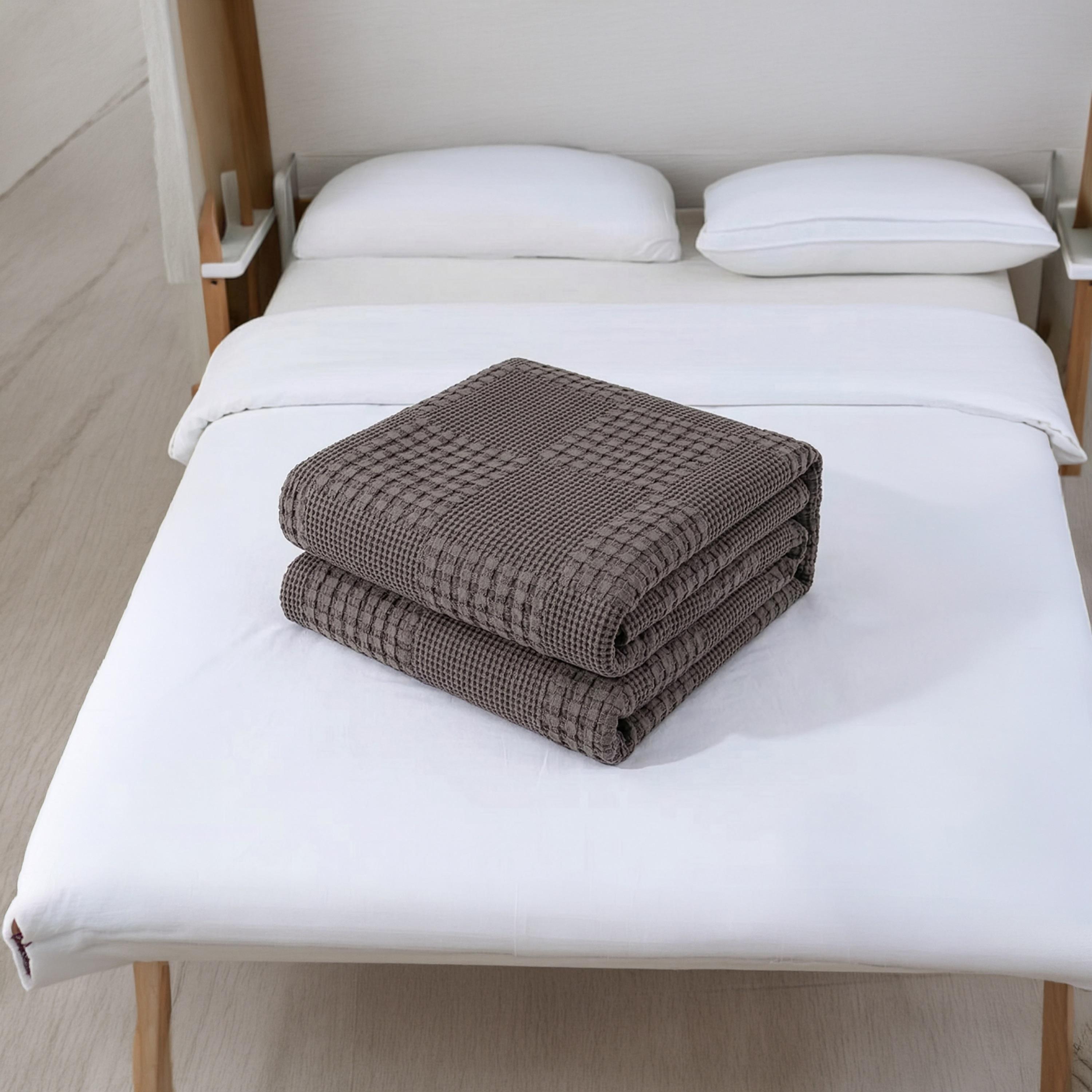 Donetella Waffle Hypoallergenic Breathable Blanket - 140X200 Cm-household-cushionsandthrows-throwsandblankets-blankets-image-1
