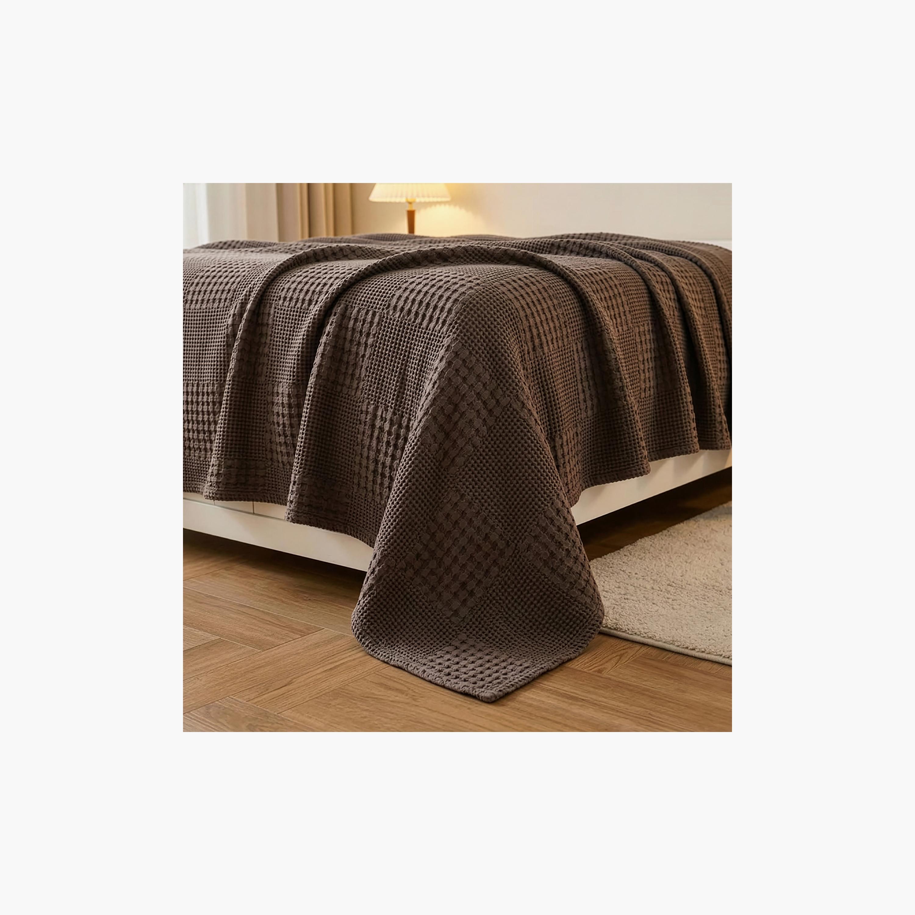 Donetella Waffle Hypoallergenic Breathable Blanket - 140X200 Cm-household-cushionsandthrows-throwsandblankets-blankets-image-5