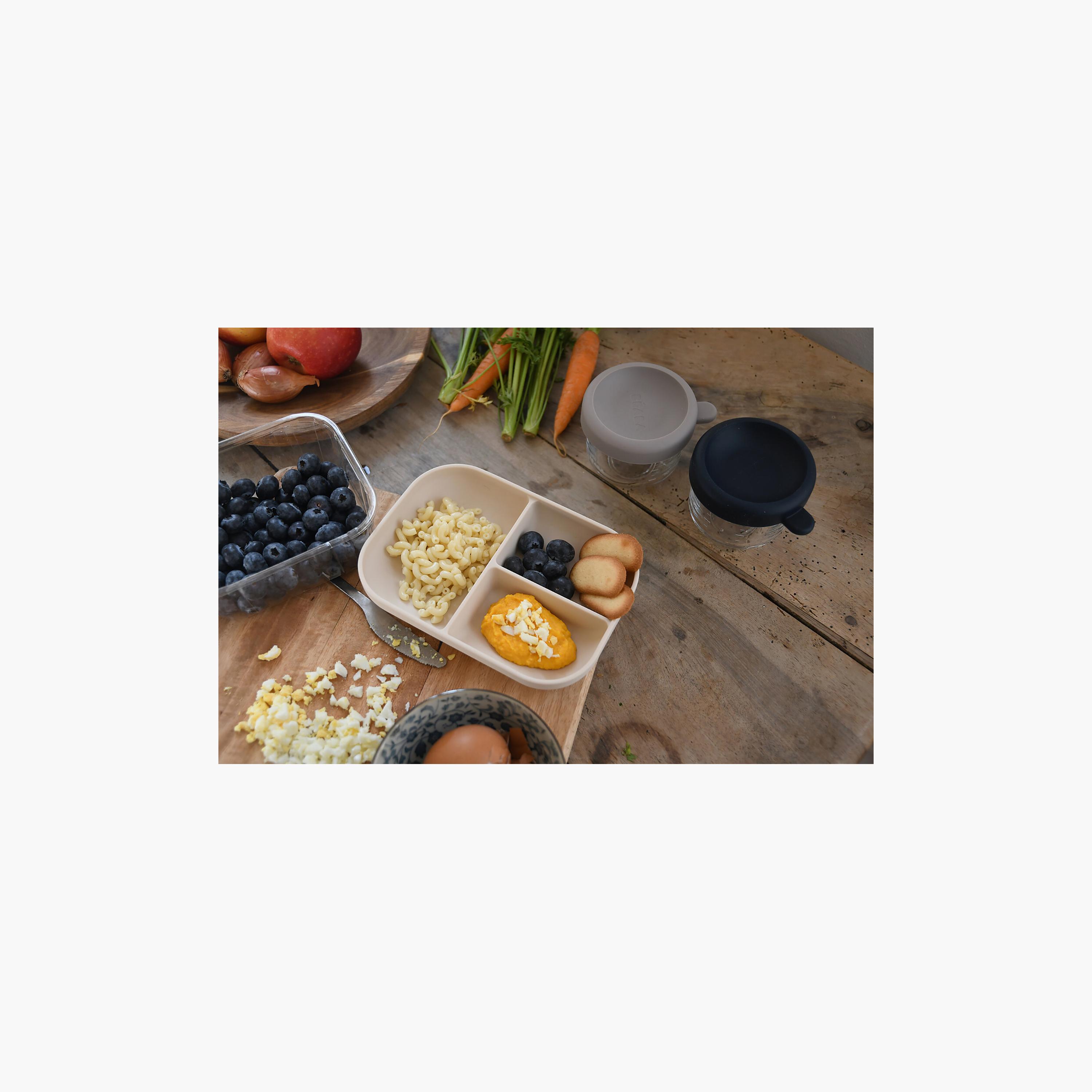 طبق إطعام سيليكون مقسم إلى 3 أقسام من بيبا-baby-feeding-mealtimeessentials-image-2