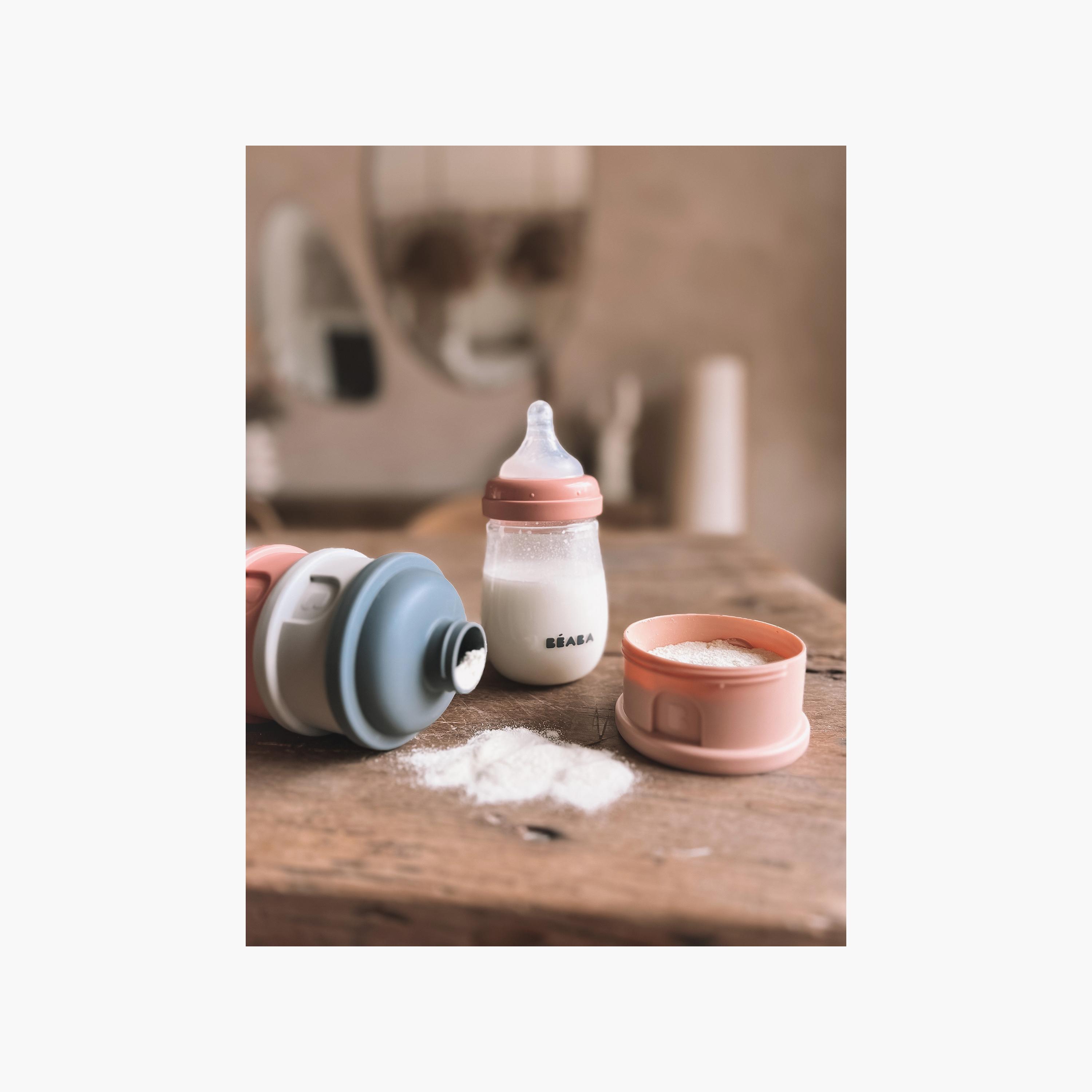 طقم علب تخزين الحليب مقسمة وقابلة للرص مع مقبض وفوهة صب - 4 قطع من بيابا-baby-feeding-mealtimeessentials-image-5