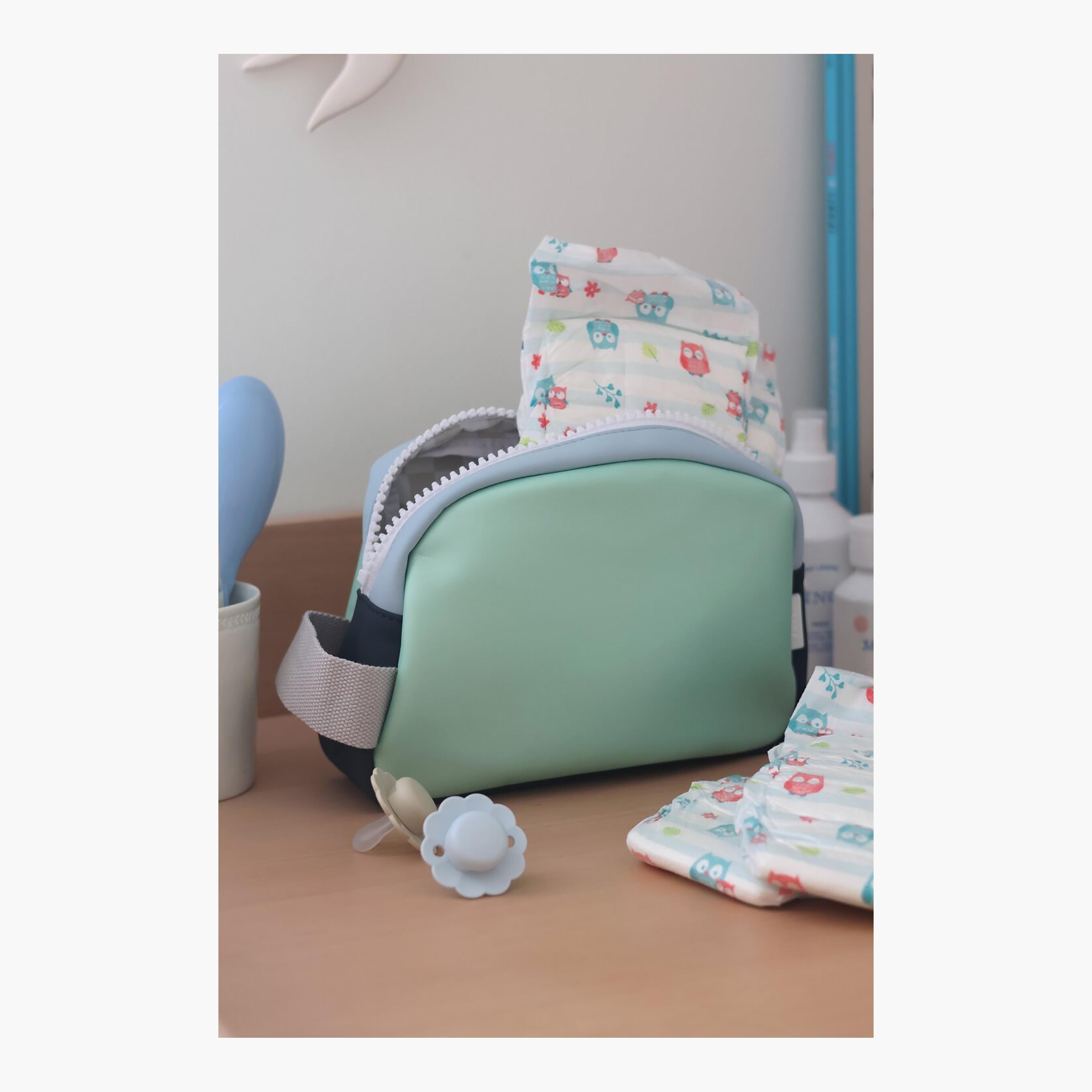 Beaba Faro Toiletry Bag-baby-gear-diaperbags-image-4