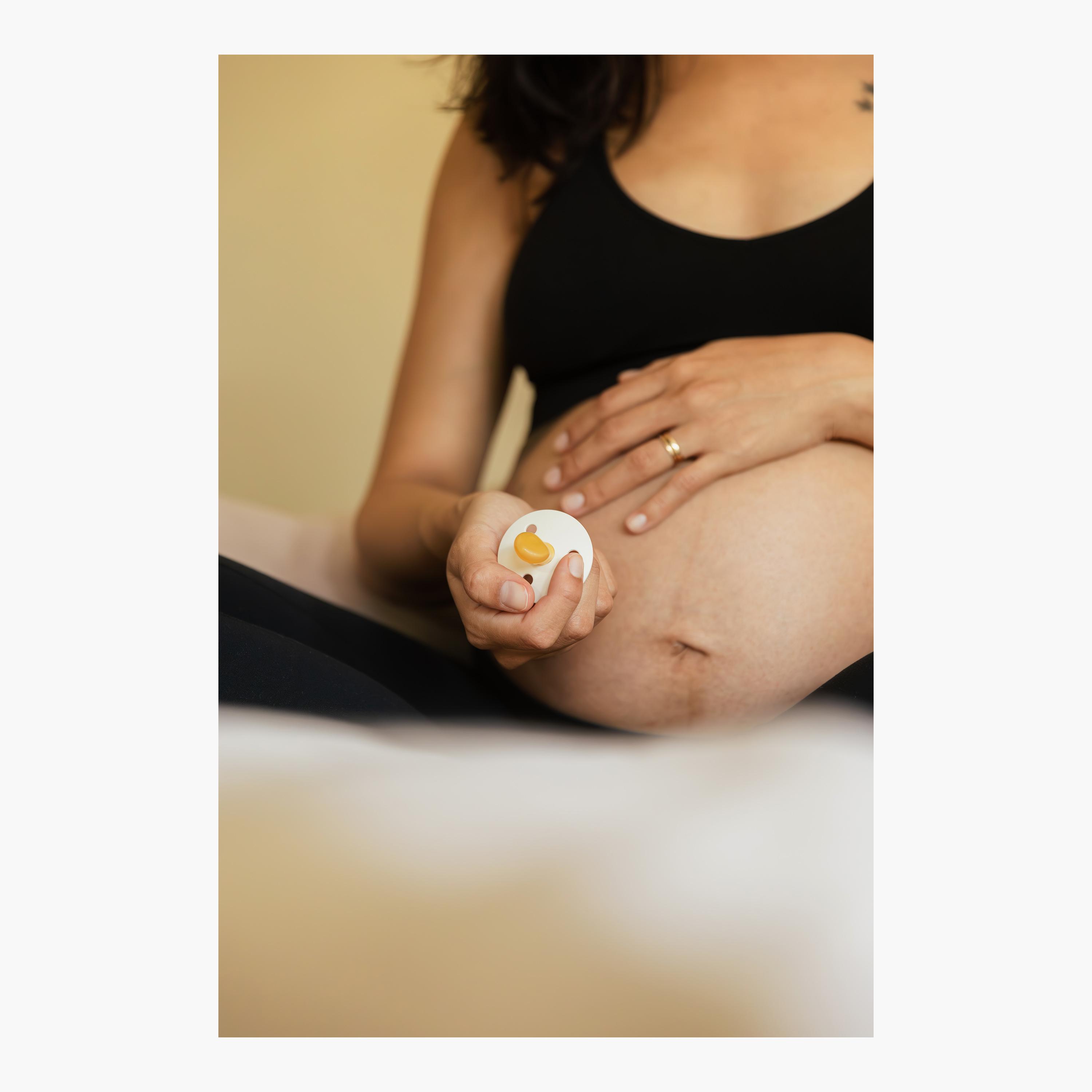 طقم لهايات لاتكس تقويم الأسنان تشكيلة "كولور" (قطعتين) من بيبس - مقاس 1-baby-feeding-pacifiers-image-8