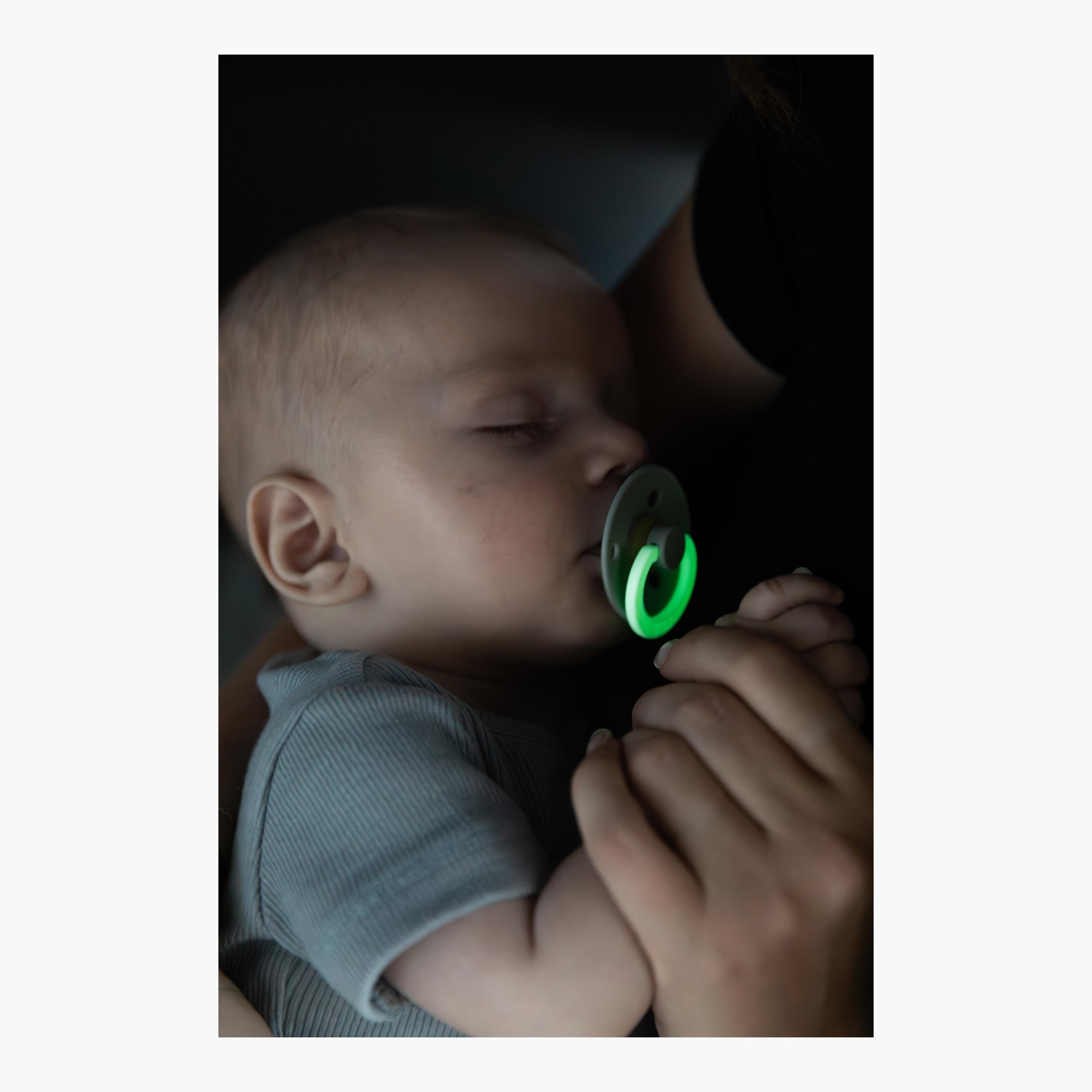 Bibs Colour Latex Glow In Dark Pacifier - Size 2-baby-feeding-pacifiers-image-5
