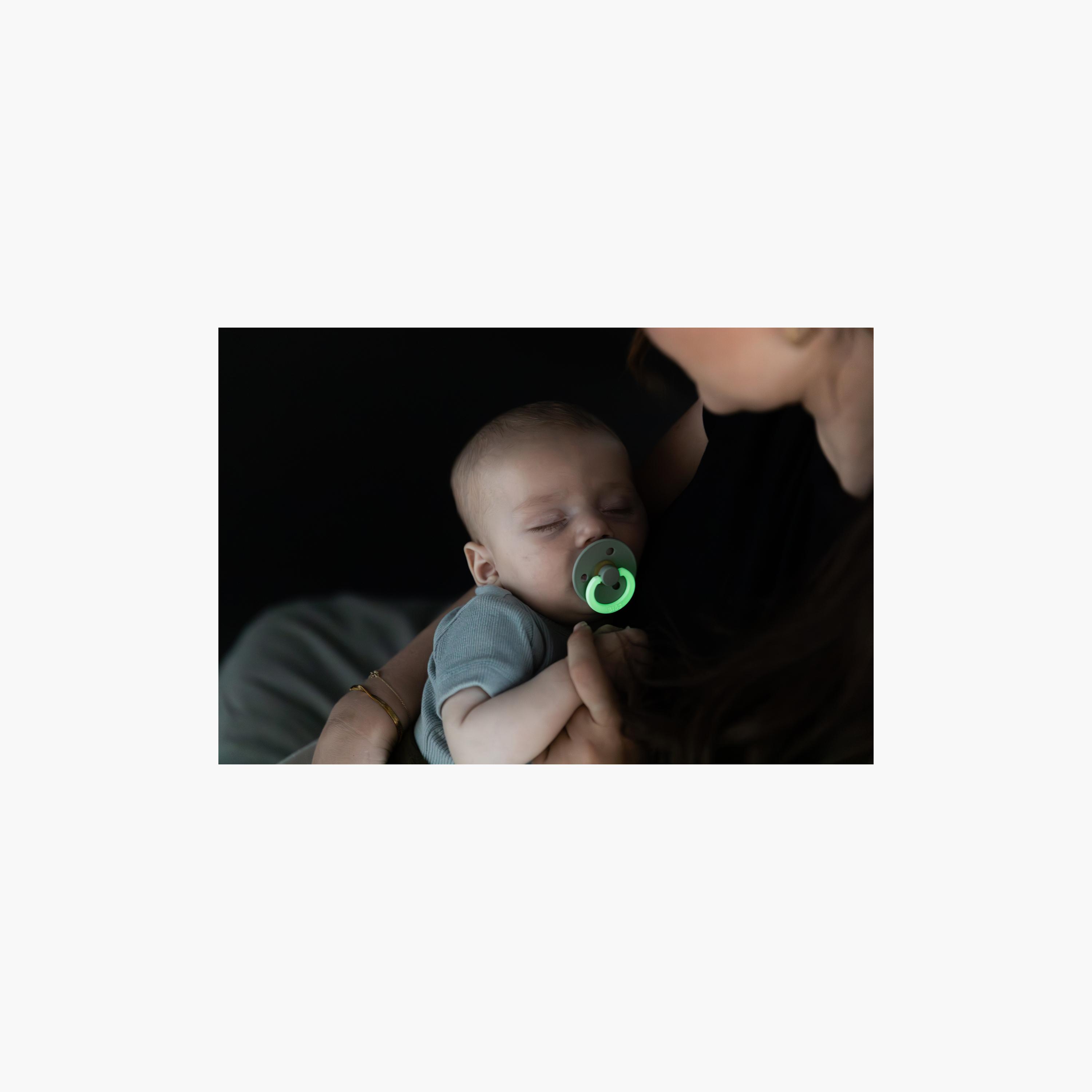 Bibs Colour Latex Glow In Dark Pacifier - Size 2-baby-feeding-pacifiers-image-6