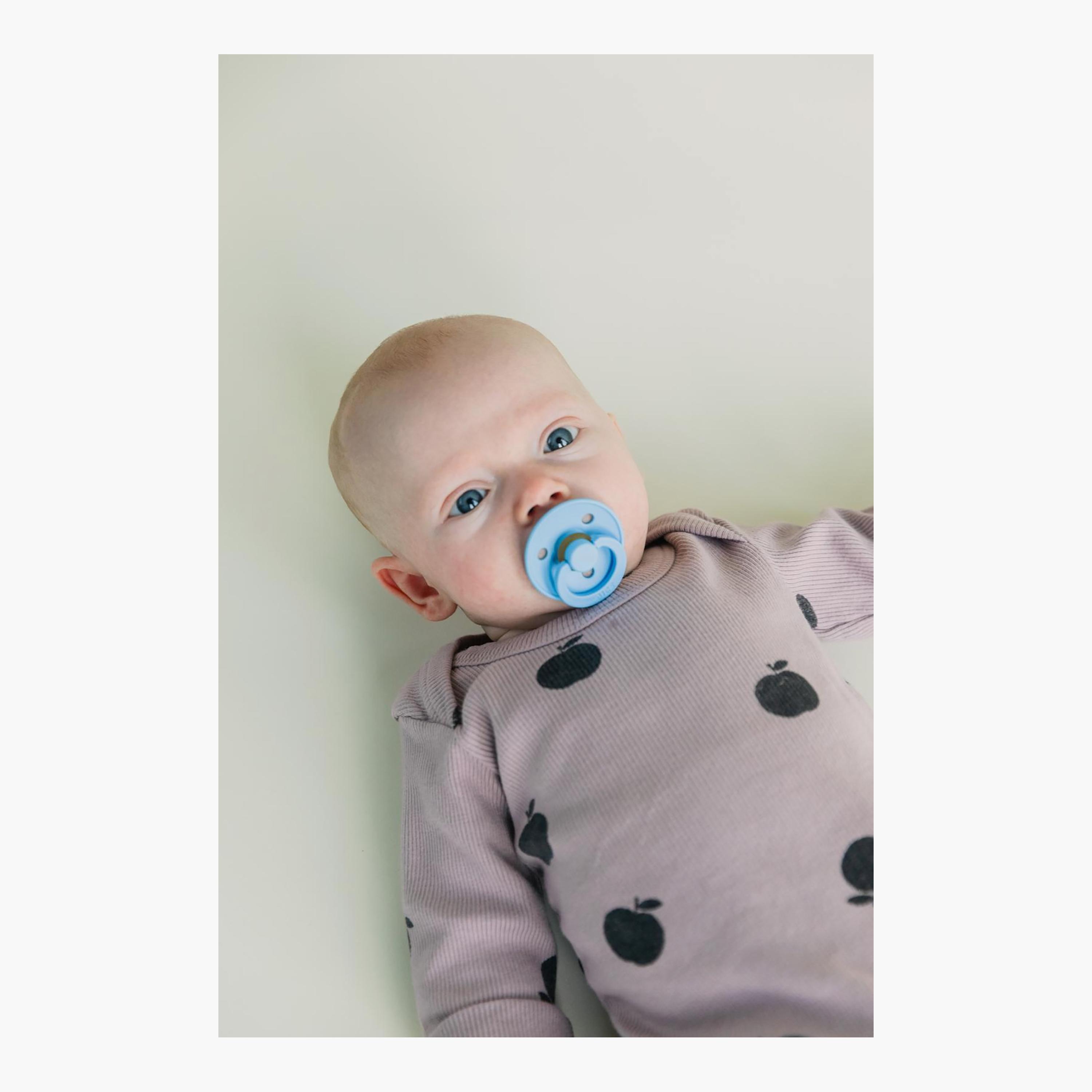 طقم لهايات مستديرة تشكيلة "كولور" من المطاط الطبيعي (4 قطع) من بيبس - مقاس 2-baby-feeding-pacifiers-image-9