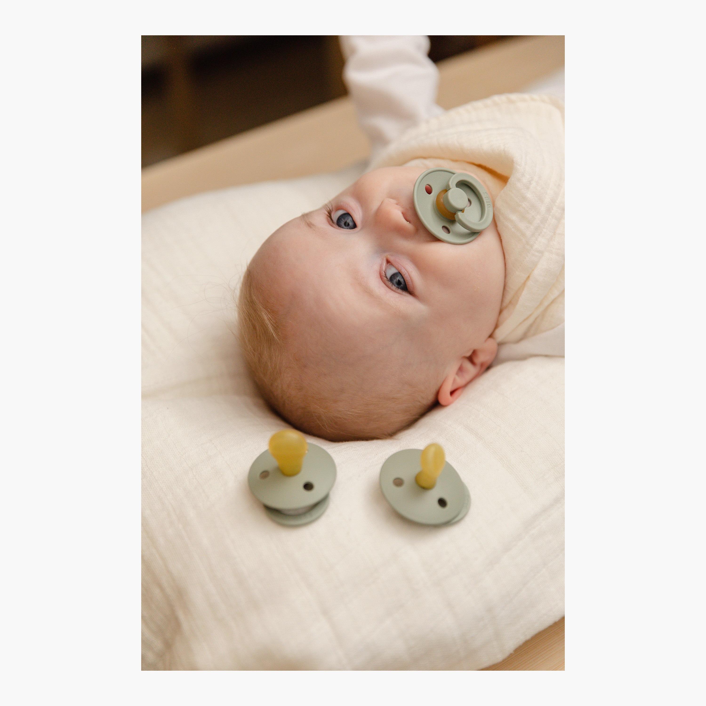 Bibs 2-Piece Colour Holiday Leaf Latex Pacifier Set - Size 2-baby-feeding-pacifiers-image-7