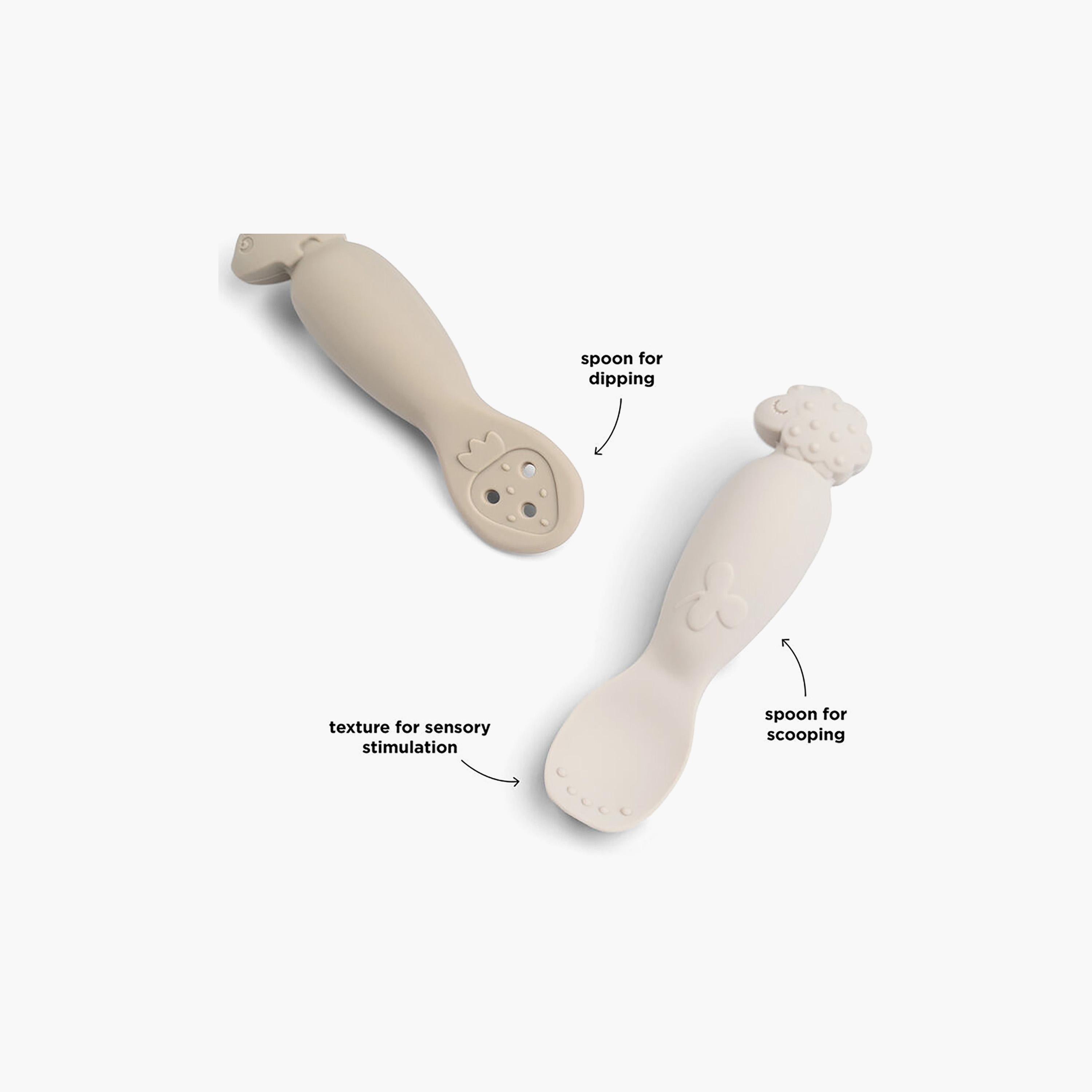 طقم ملاعق تدريب للأطفال بتصميم مخرطة المزرعة لون رملي (قطعتين) من دون باي دير-baby-feeding-mealtimeessentials-image-6