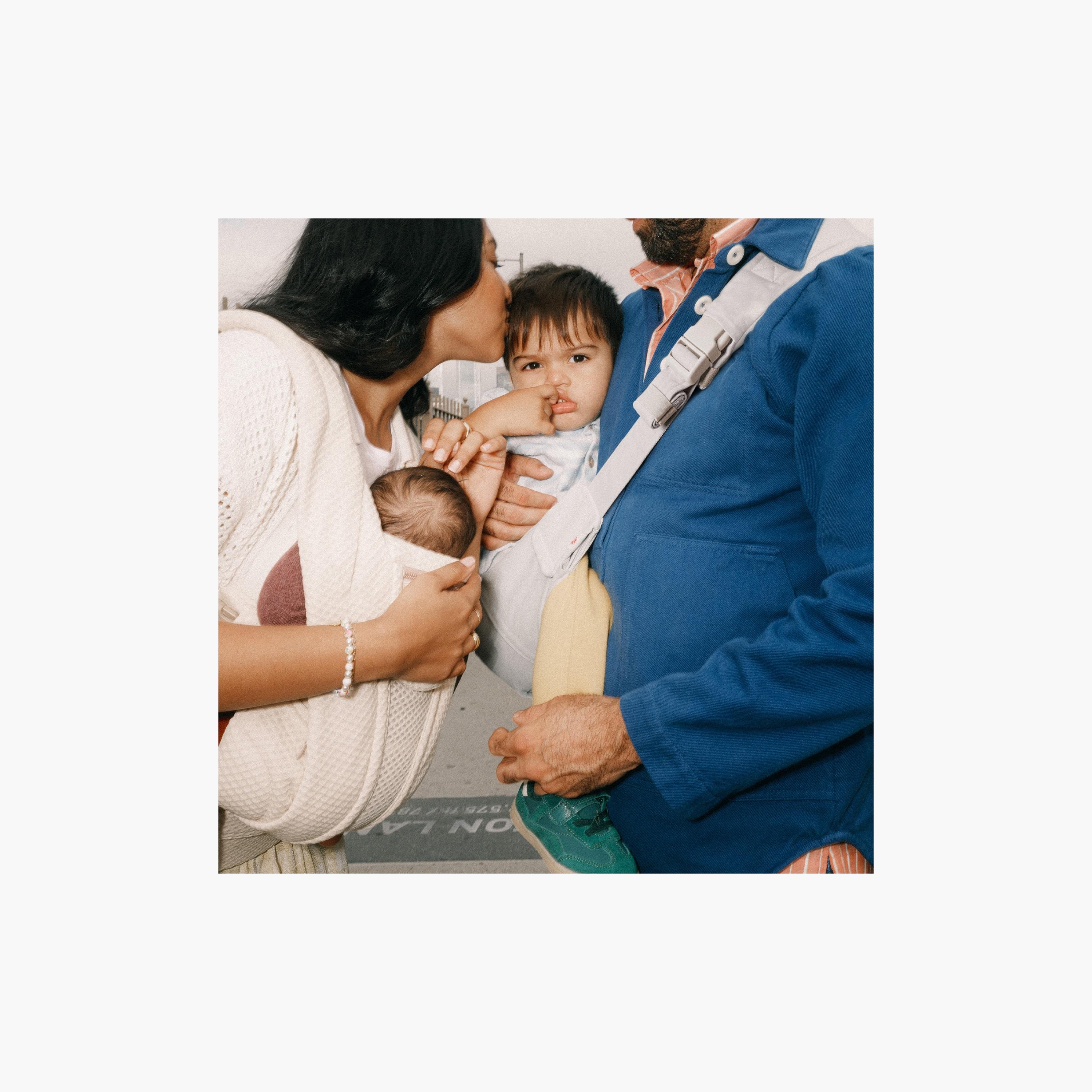 Ergobaby Upsie Sling Carrier-baby-gear-babycarriers-image-2