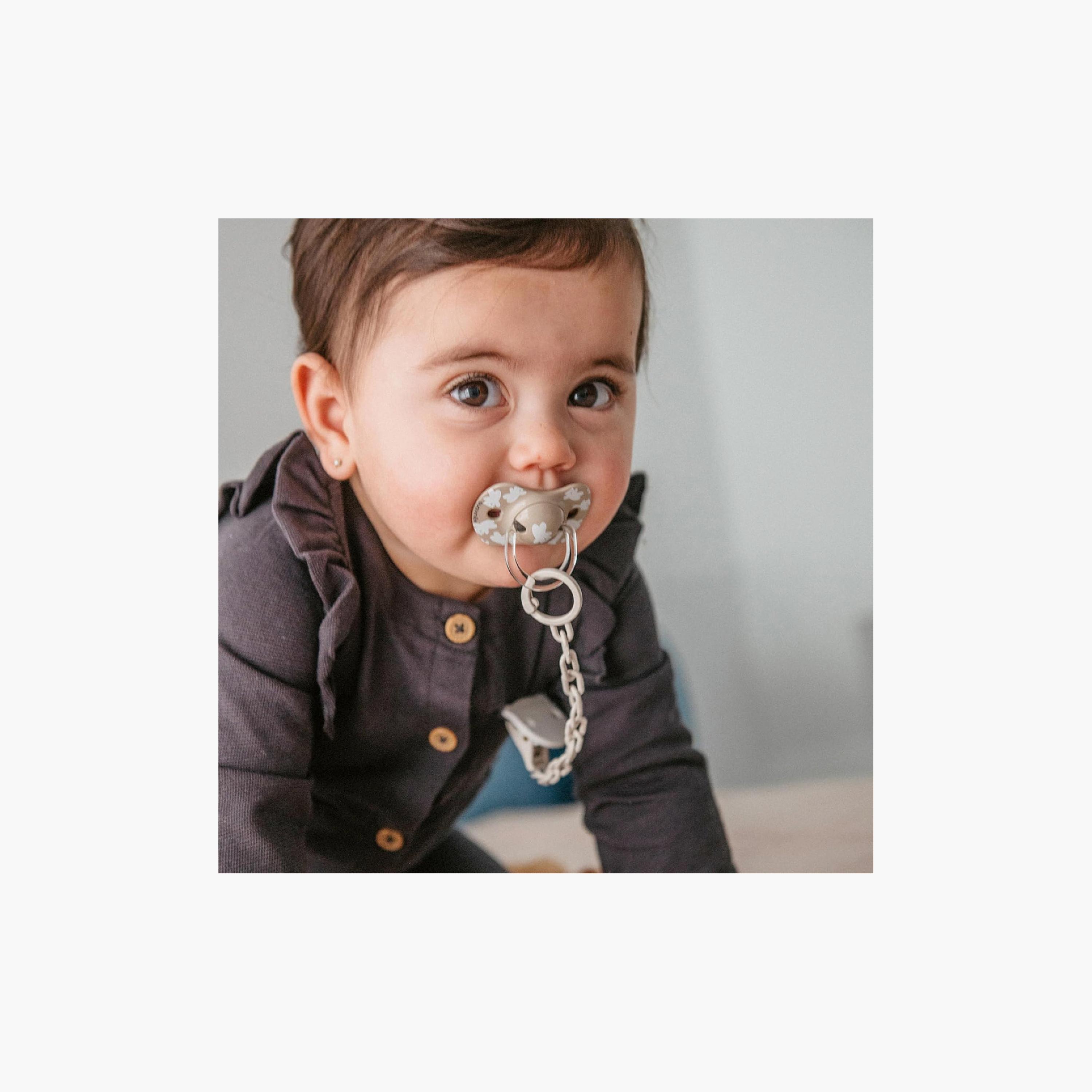 Suavinex 2-Piece Birdies Silicone Pacifiers with Case - 18 Months+-baby-feeding-pacifiers-image-9