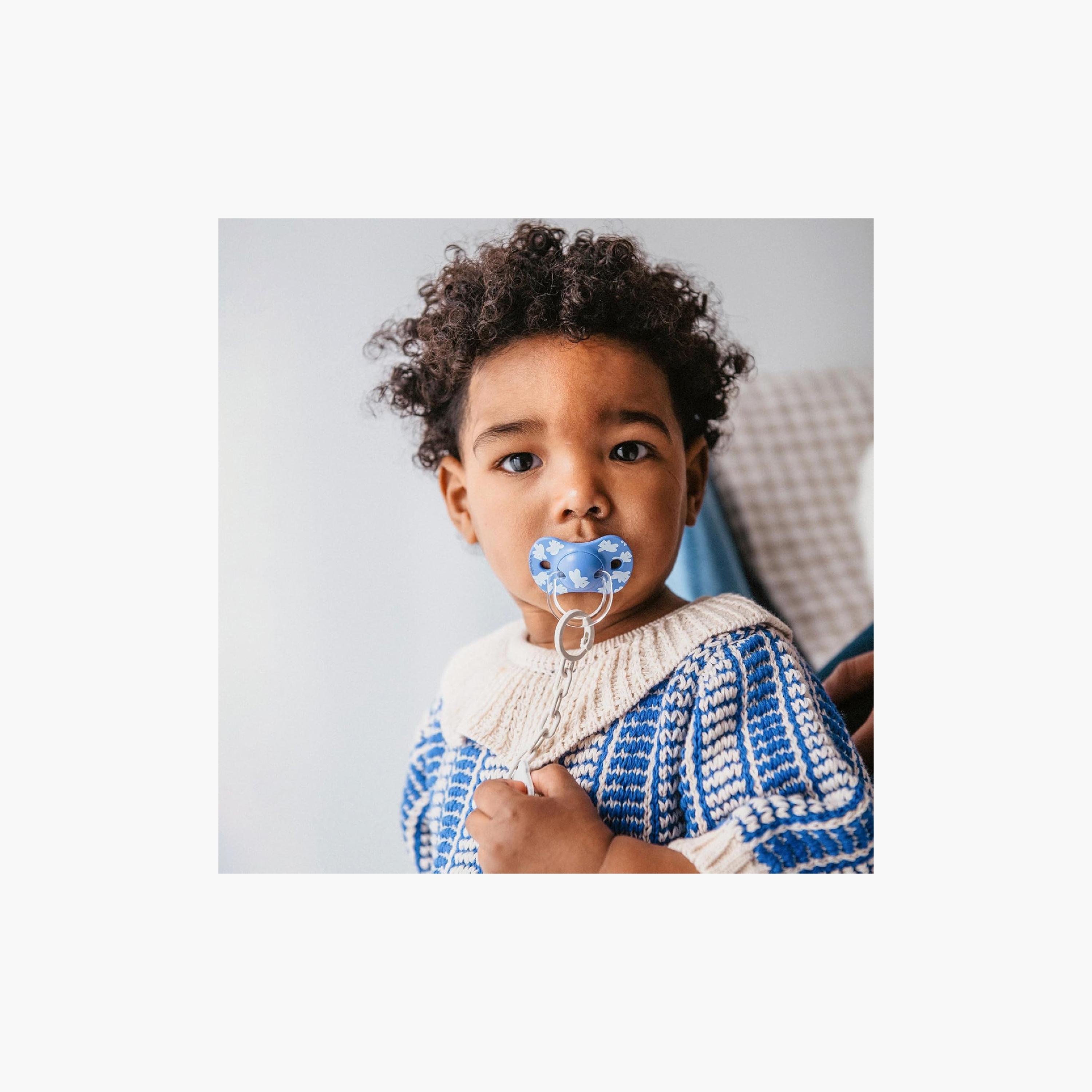 Suavinex 2-Piece Silicone Pacifiers with Case - 18 Months+-baby-feeding-pacifiers-image-6