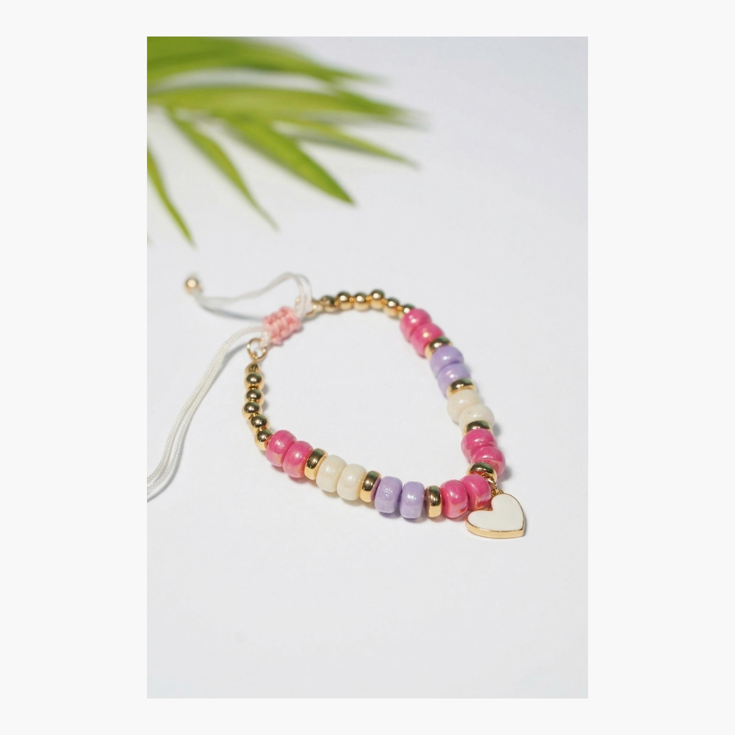 سوار (غويشة) مزين بالقلوب واللؤلؤ من ليتل لاكشريز-girls-accessories-jewellery-image-2