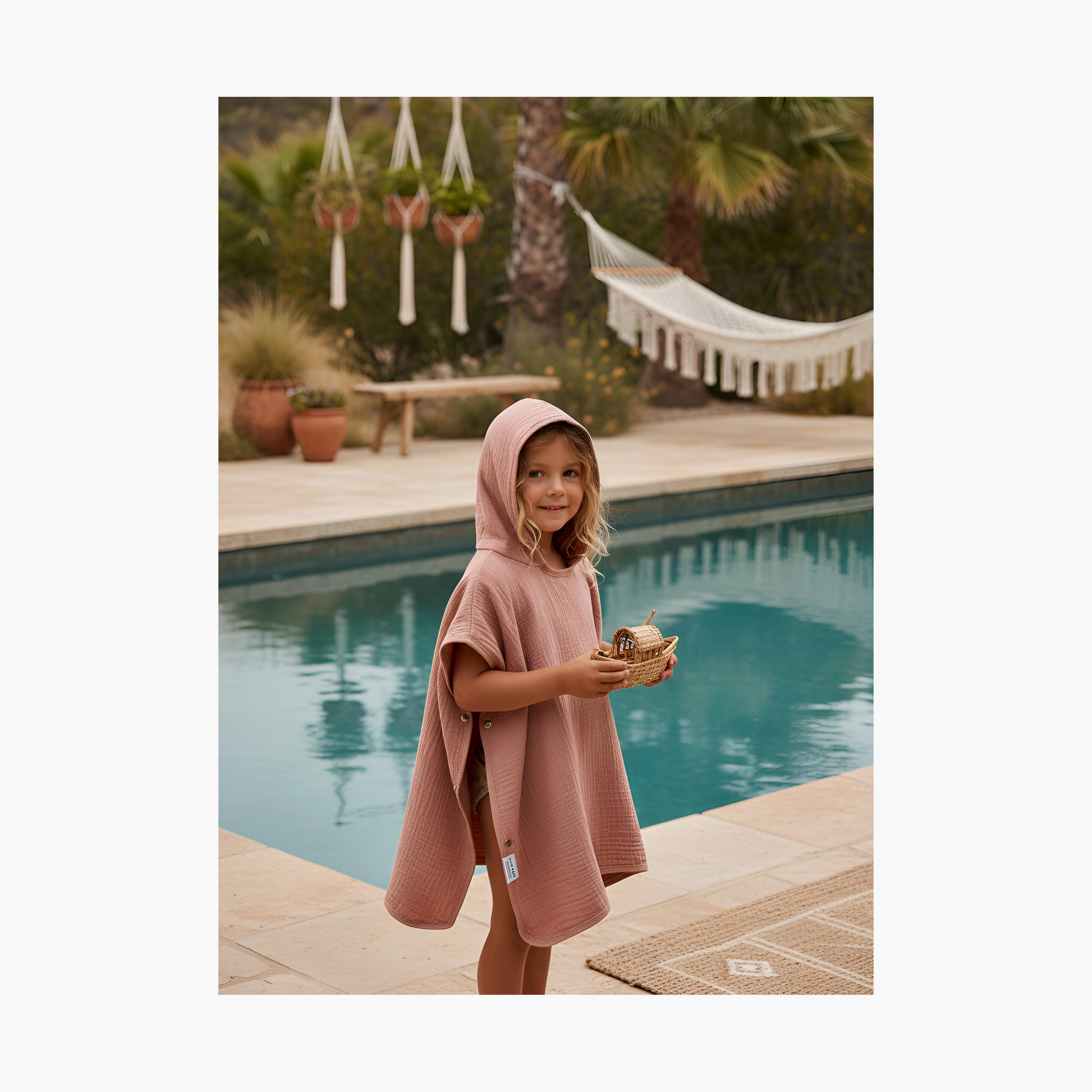 منشفة بونشو (بغطاء رأس) فائقة النعومة من موسلين مكون من 4 طبقات من أنفي بيبي-baby-bathandcare-towels-image-4