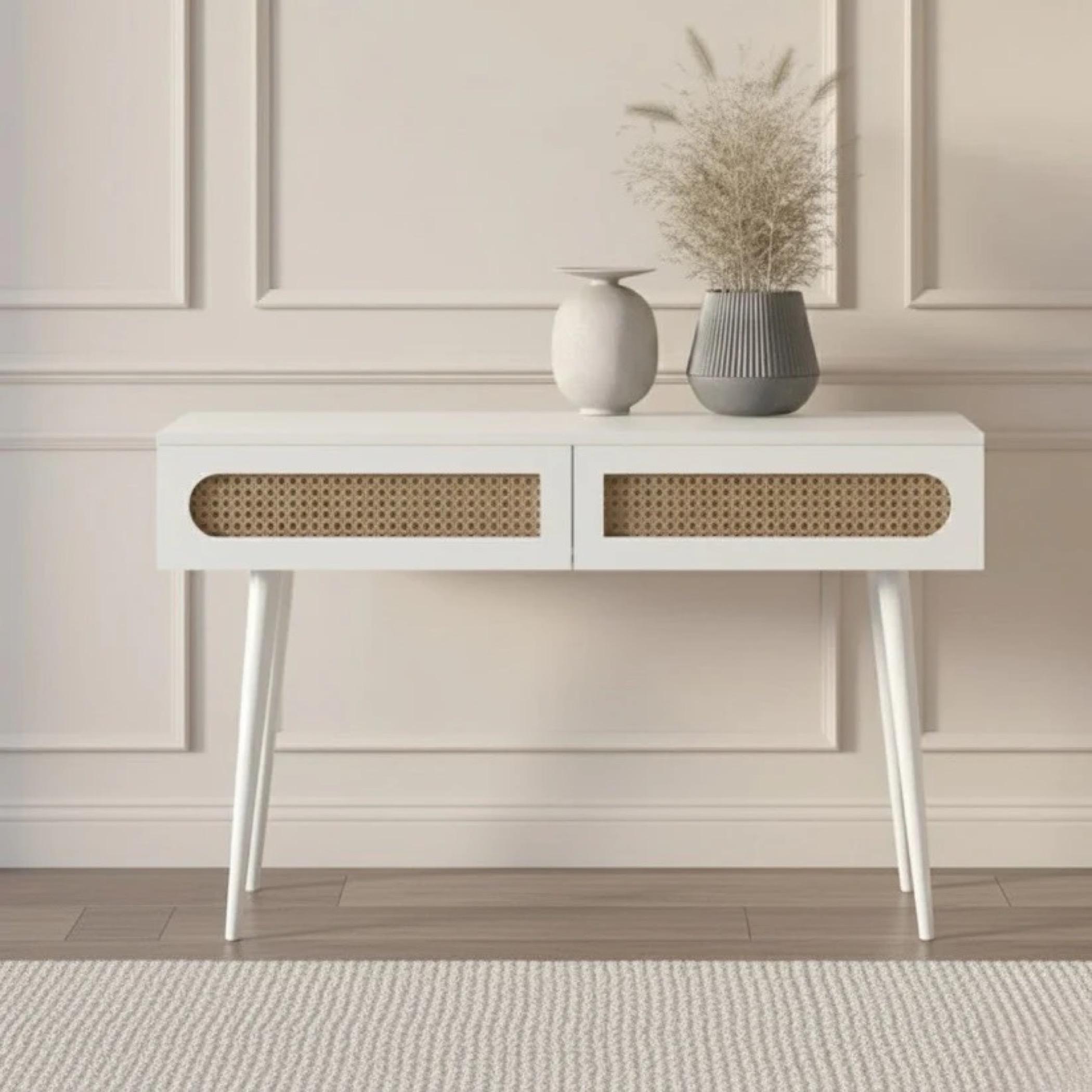 Claude Console Table