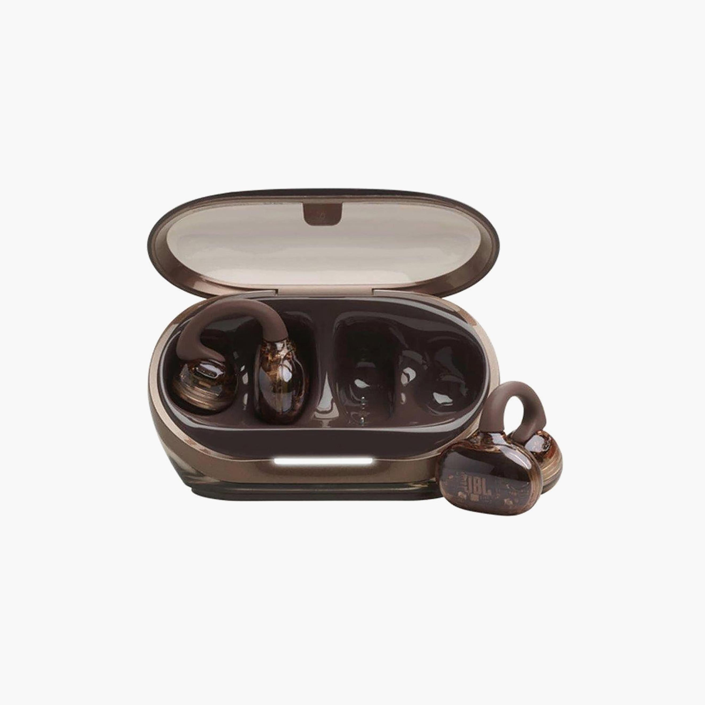 JBL Soundgear Clip True Wireless Open-Earbud-PROMO_EMAX_AE_ADIB_240926-image-1
