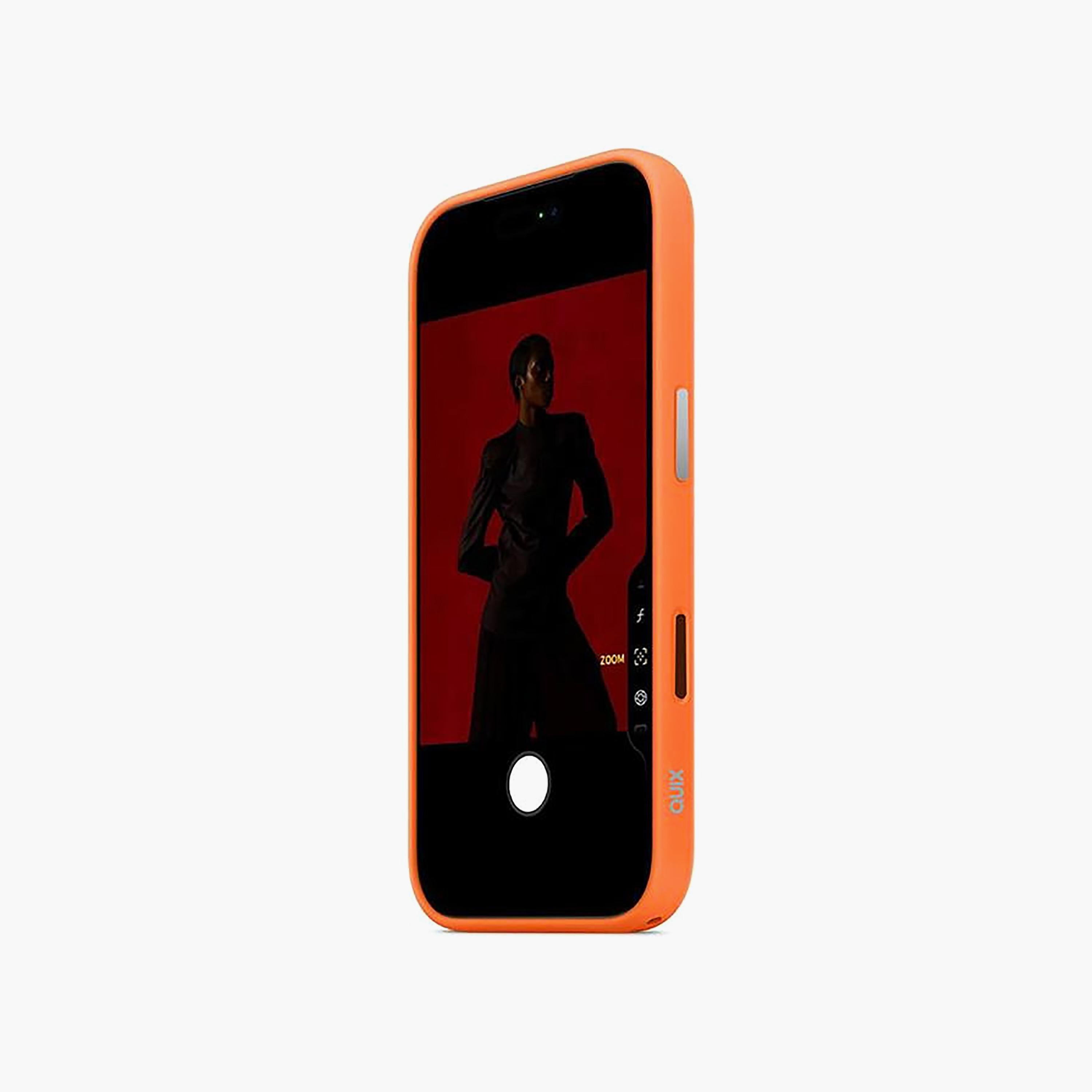حافظة كويكس جلدية لهاتف آيفون 17 برو ماكس، برتقالي من كويكس | QMDLORC0001-electronics-accessories-mobileaccesories-image-2