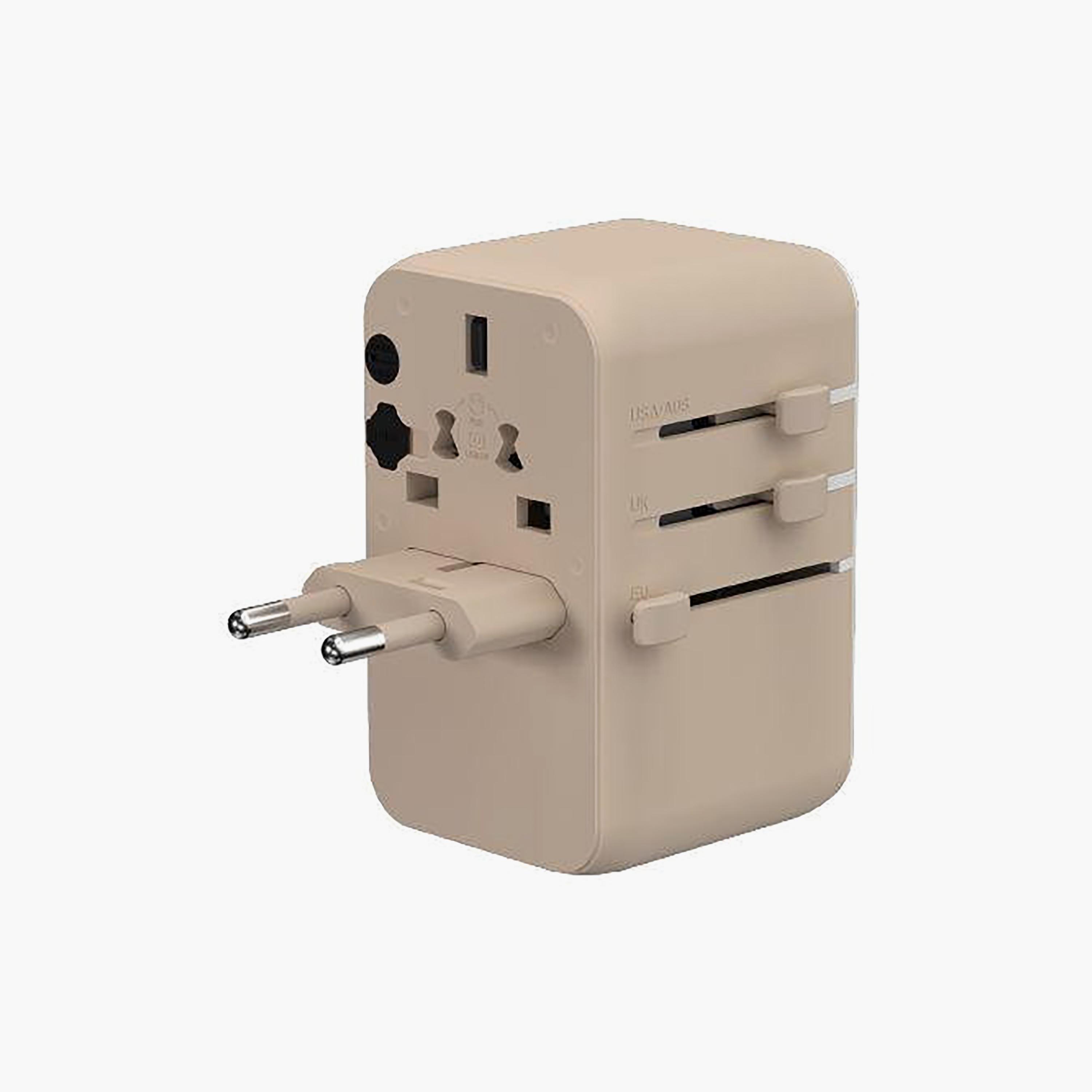 محول شاحن سفر عالمي آدم إليمينتس T35L بقوة 35 واط مع كابل USB-C مدمج - ذهبي | APAADT35LGD-electronics-portabledevices-image-4