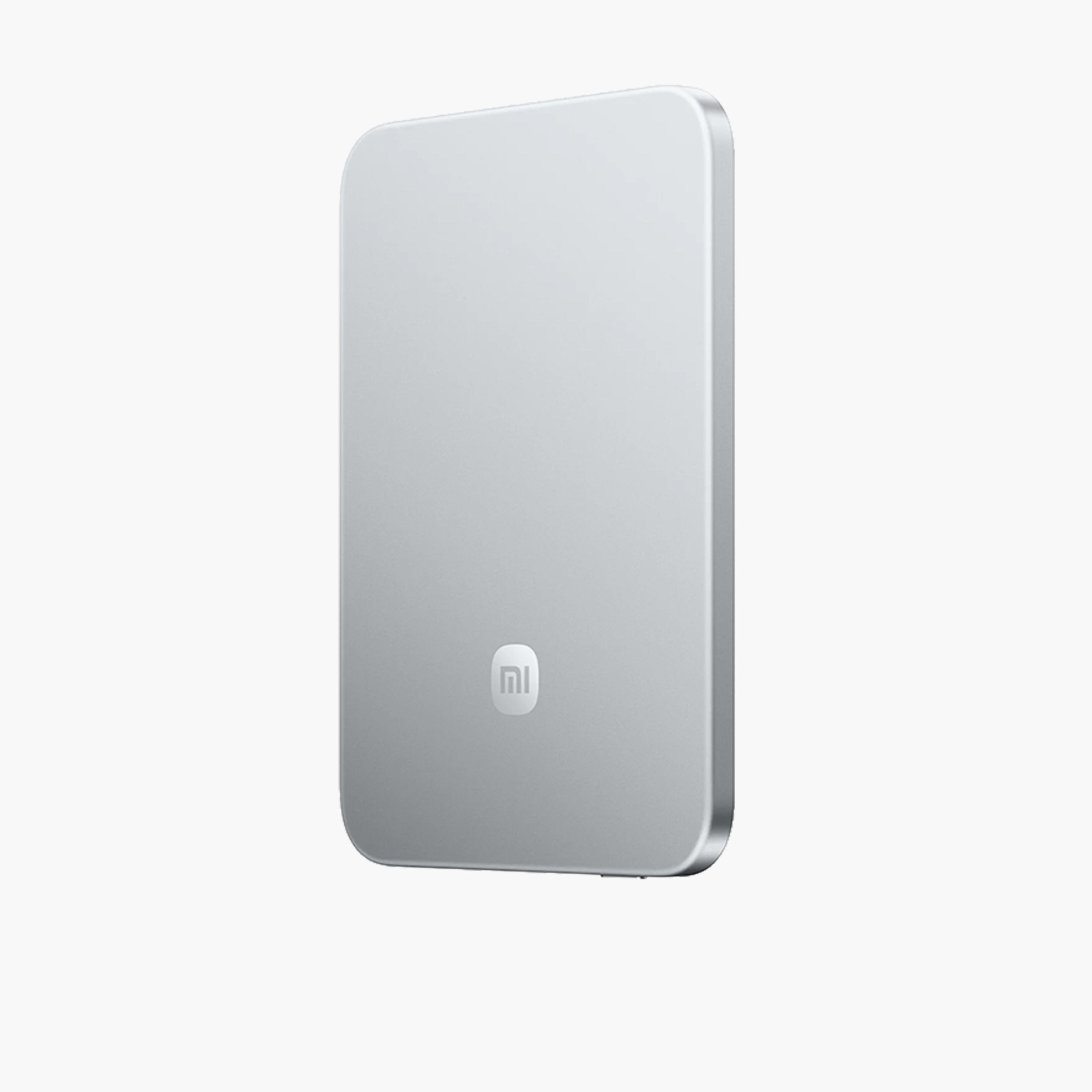 Xiaomi PowerBank UltraThin Magnetic 5000mAh 15W BHR08Z2GL - Silver-electronics-accessories-mobileaccesories-image-3