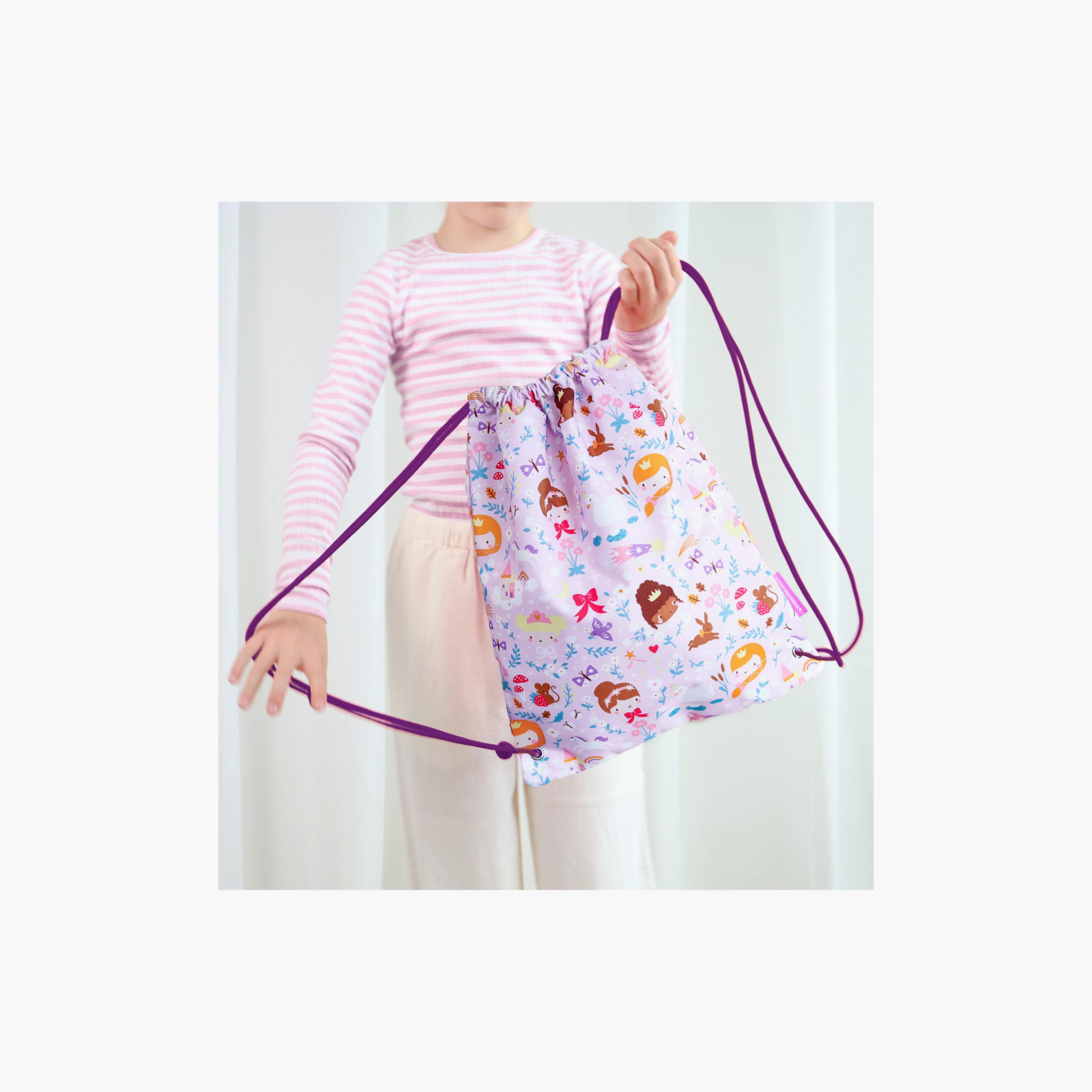 A Little Lovely Company Princesses Drawstring Bag for Girls 3-8 Yrs with Zipped Pocket - 42 cm-girls-accessories-bags-image-4