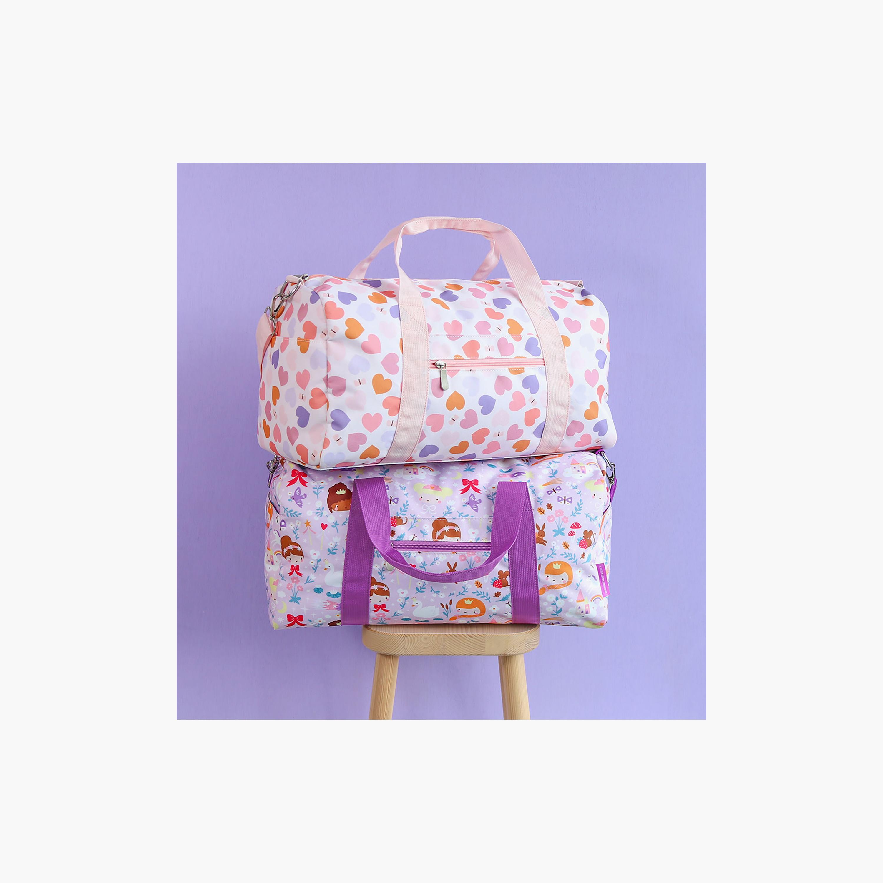 حقيبة سفر هارتس بمقبضين - 26 لتر من إيه ليتل لوفلي كومباني-baby-gear-travelaccessories-image-5