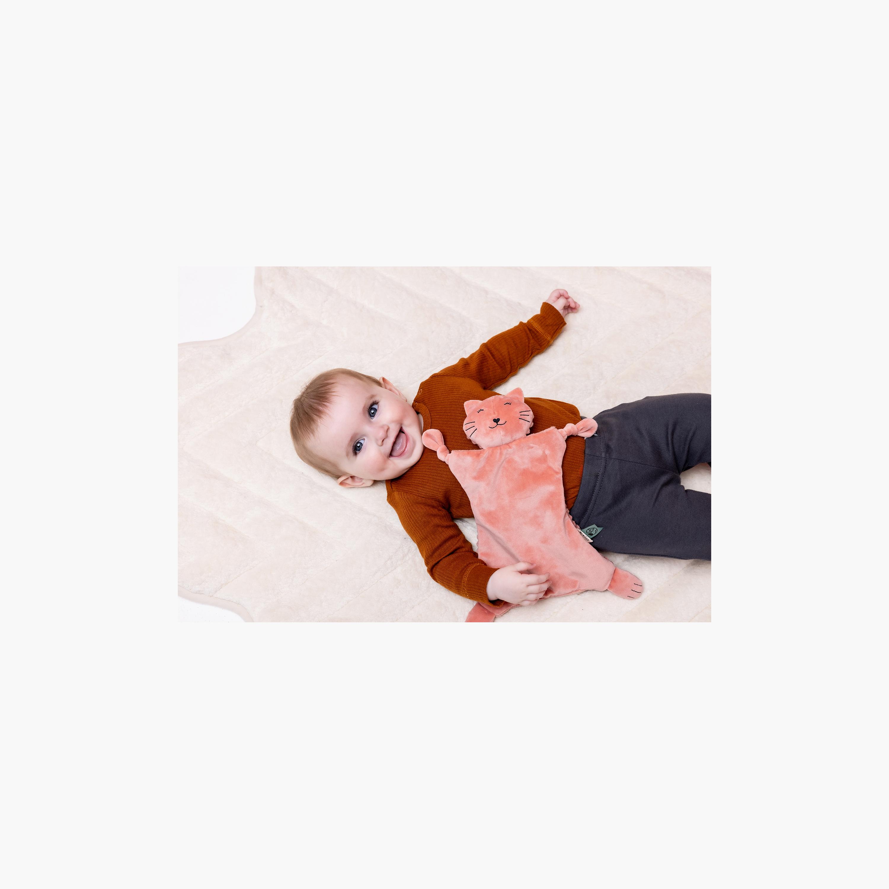 دمية بطانية تعزية للرضع قطن عضوي برسومات مستر شارك للأعمار من 0 شهر فما فوق من تريكسي-baby-nursery-babybedding-image-3